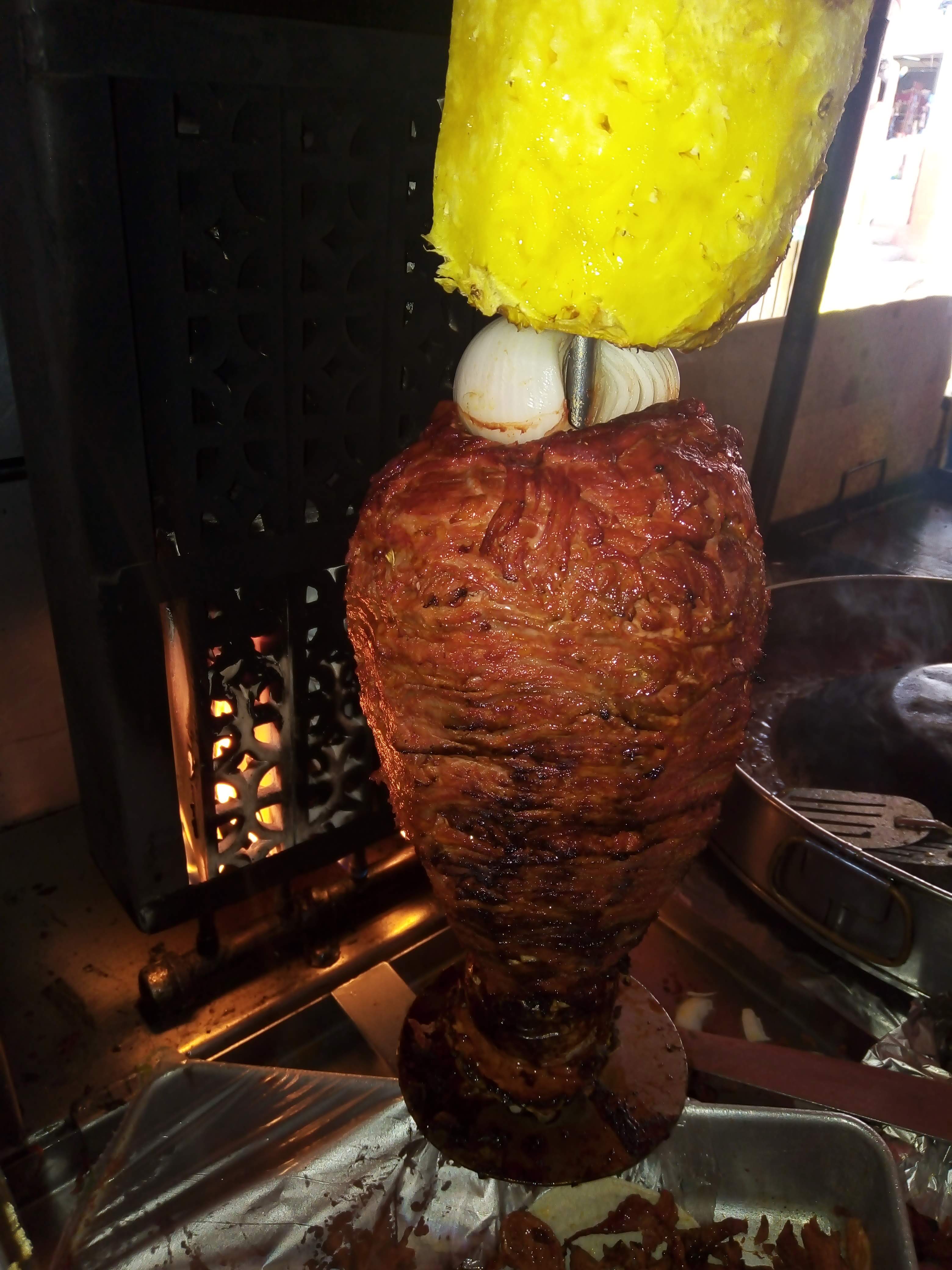 Taqueria TACOSTE siempre ala orden image 4