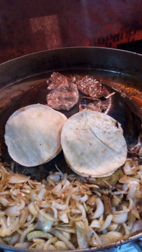 Taqueria TACOSTE siempre ala orden image 5