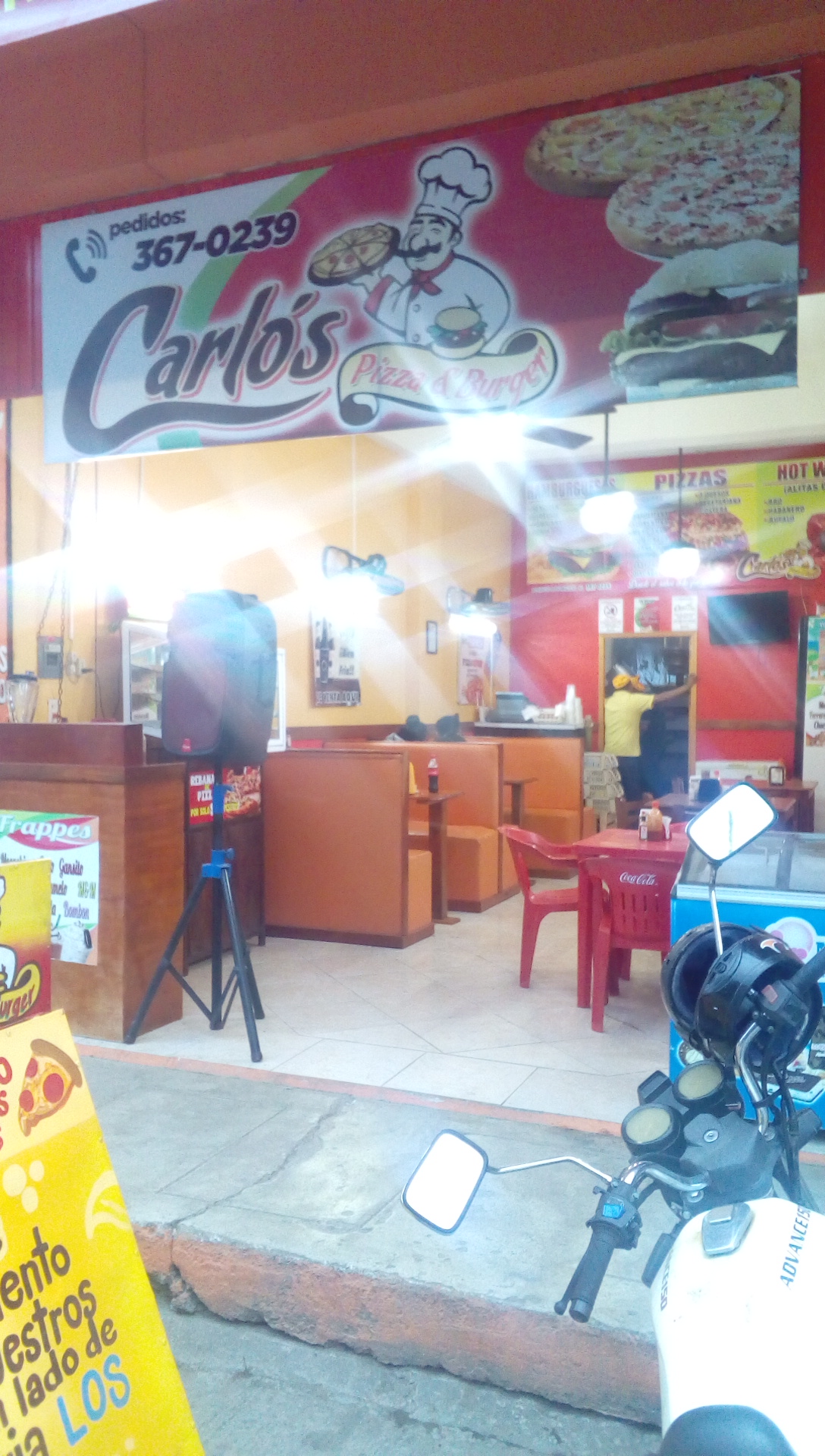 Carlos Pizza & Hambuerguesas image 4