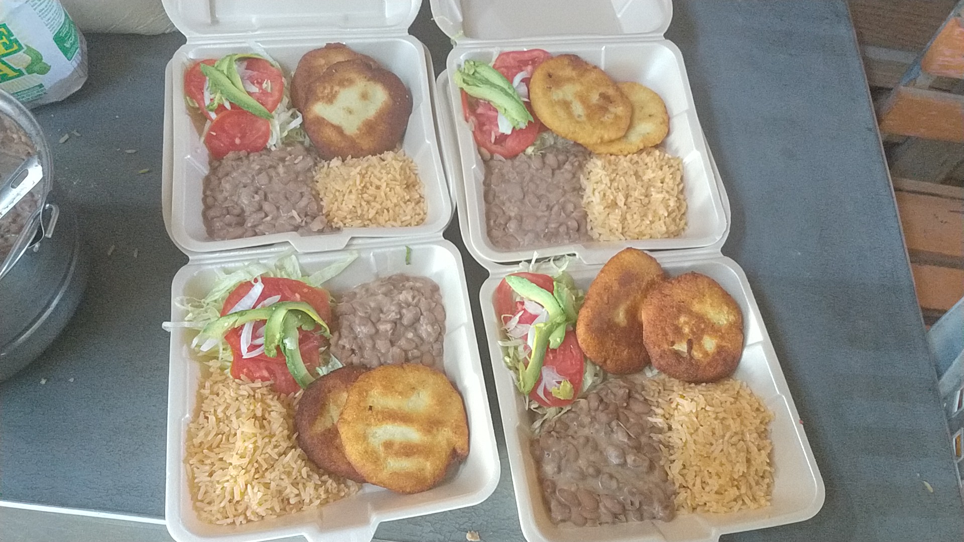 Gorditas y Quesadillas Luz image 3