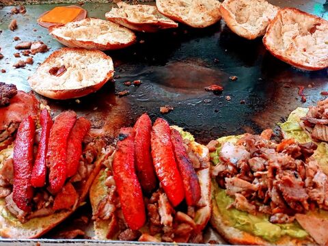hamburguesas Estilo Santtos image 8