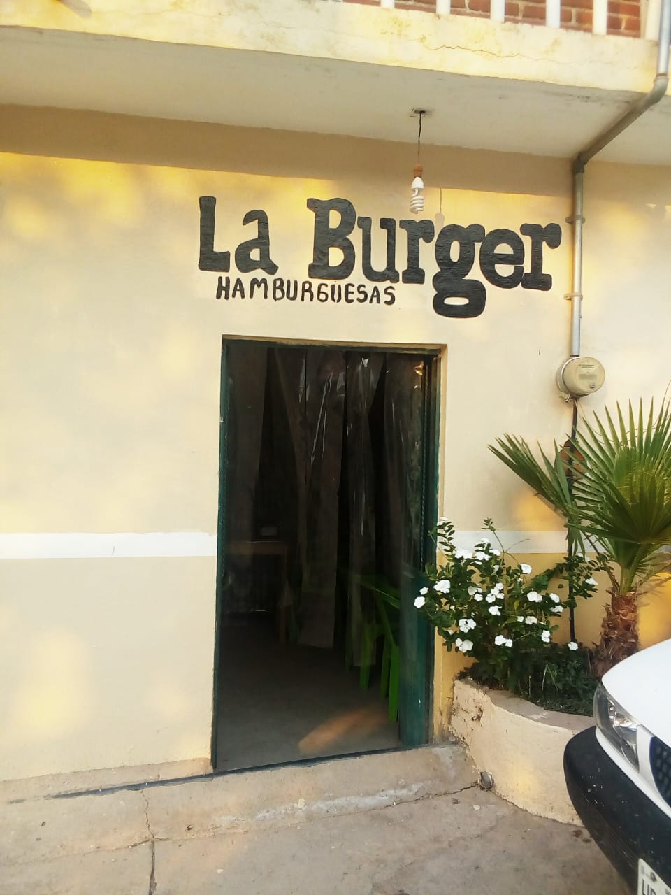 La Burguer image 1