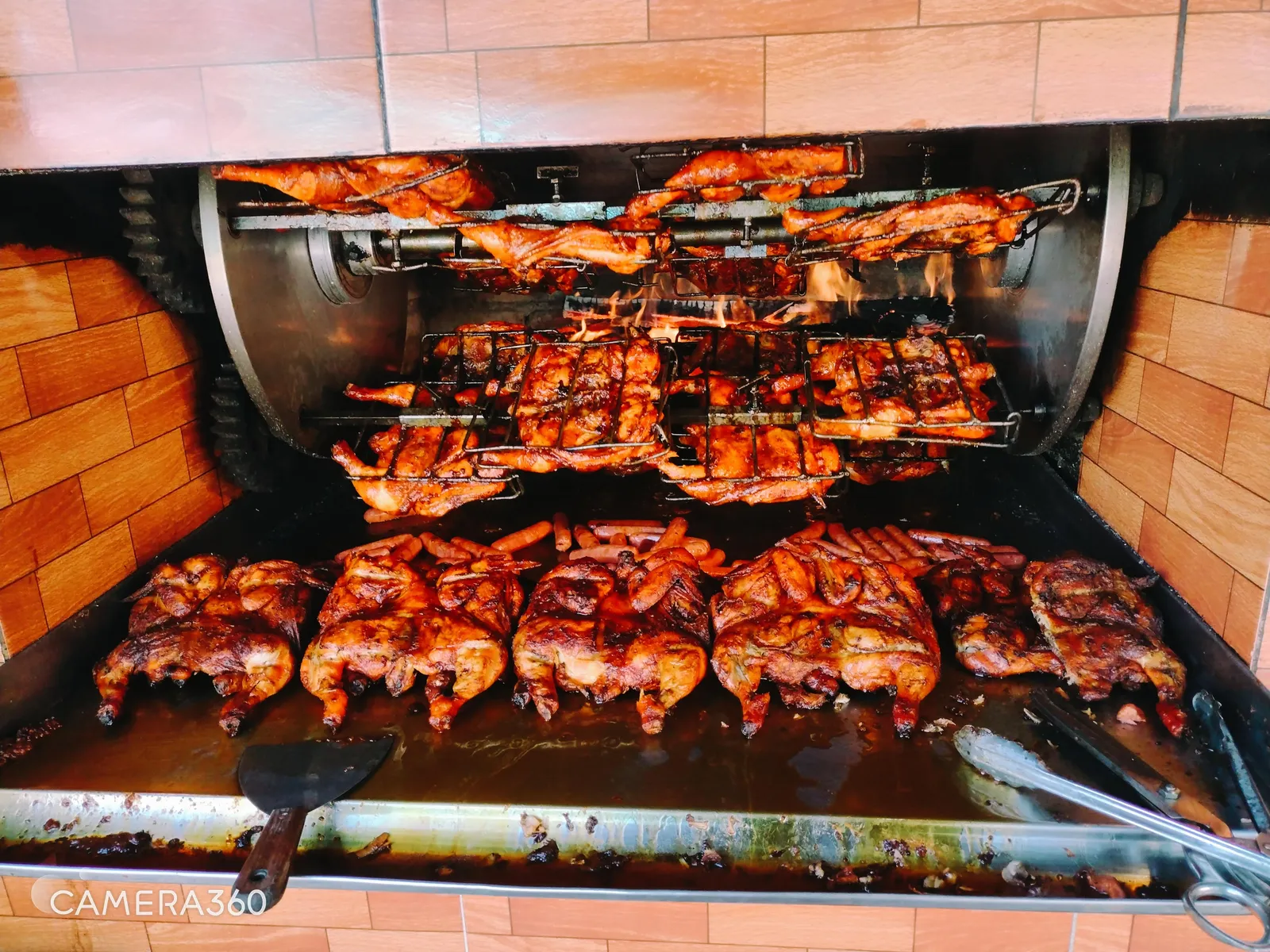 Pollos A La Leña Sr. Santiago Apostol image 7