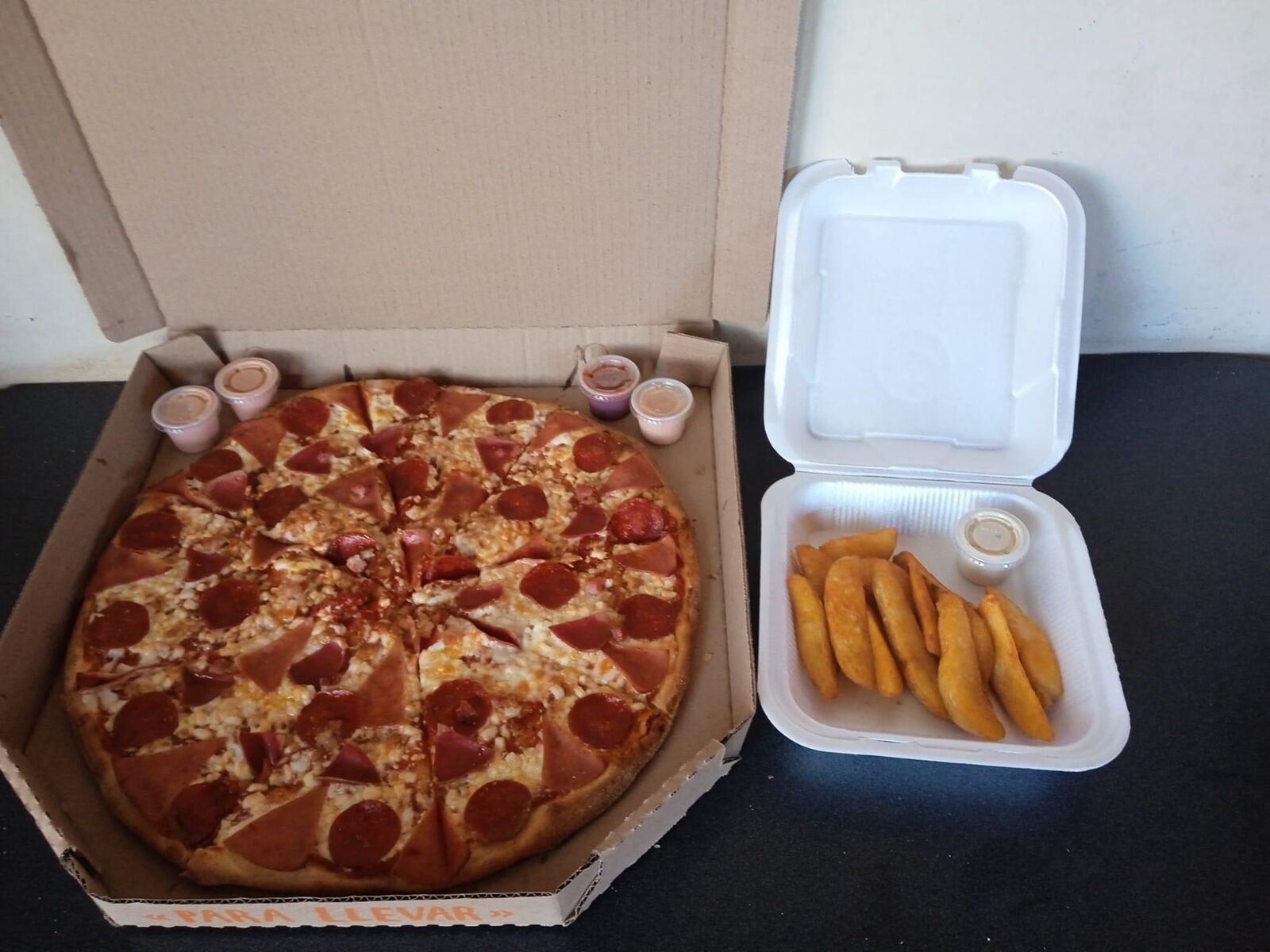 Pizza cross image 9