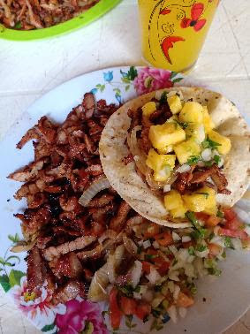 Ta' Como Loco image 3