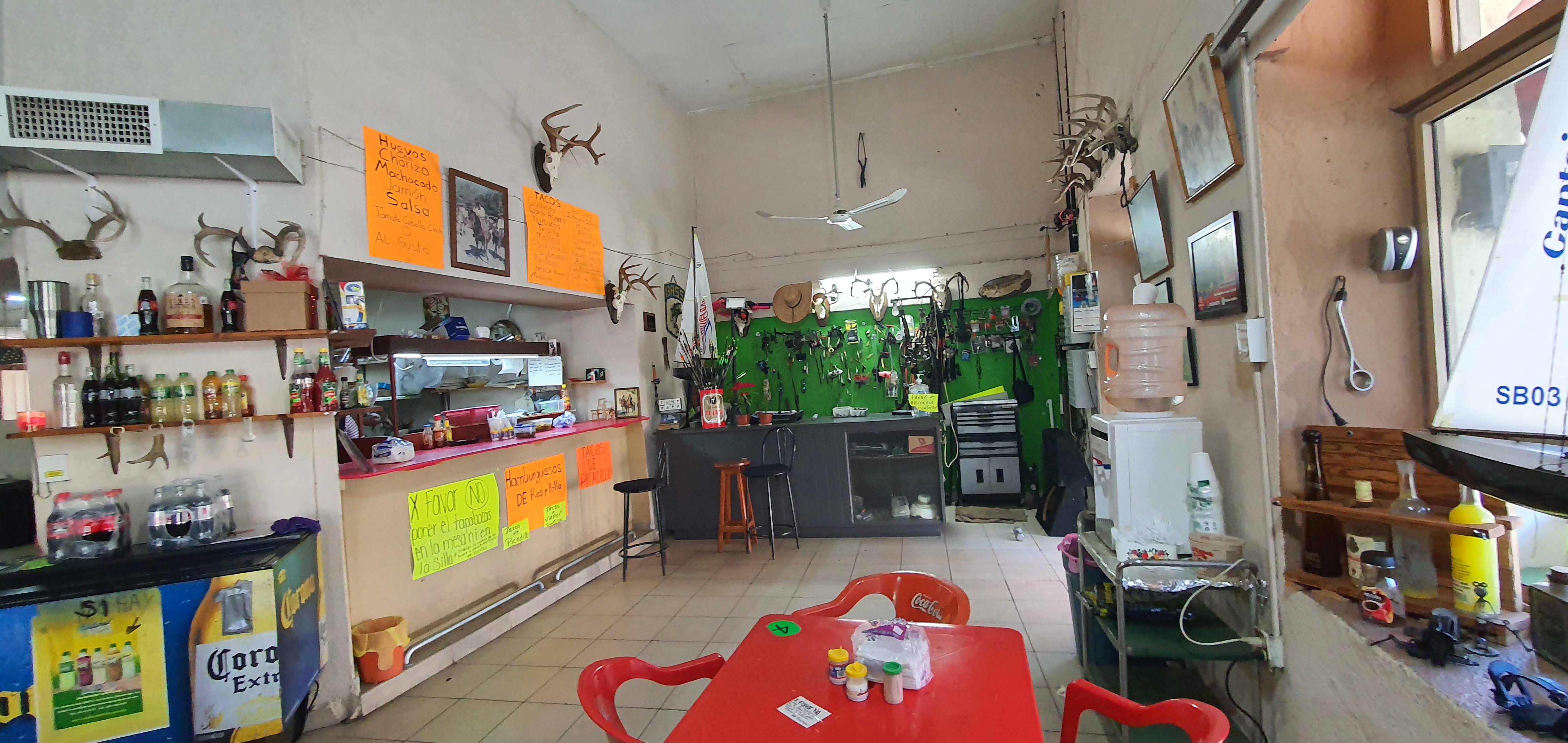 Academy Tacos Y Lonches image 1