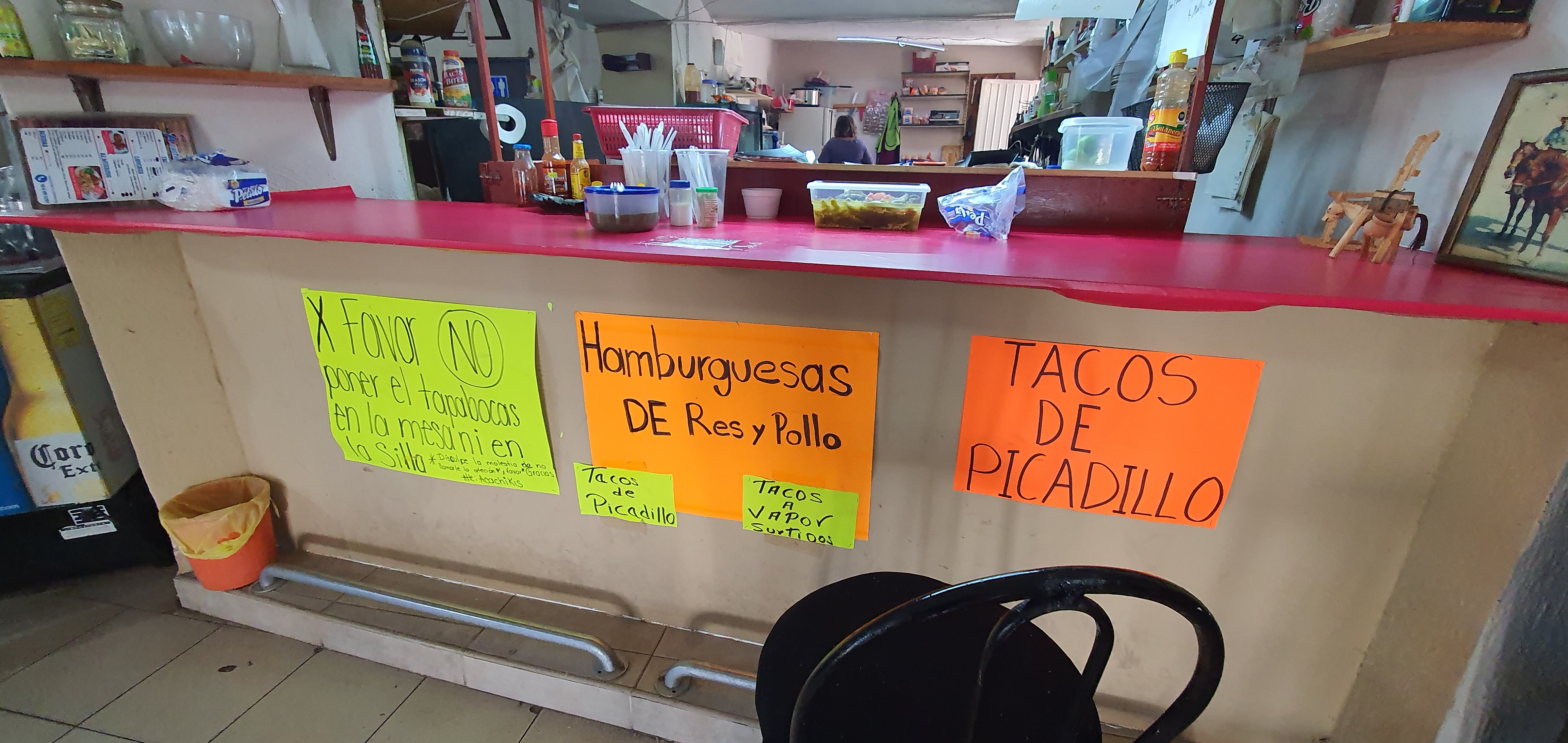 Academy Tacos Y Lonches image 4