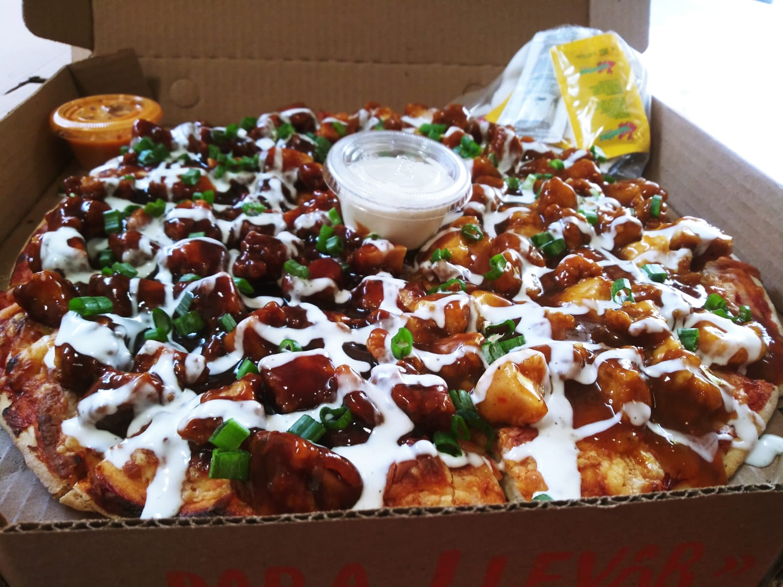 Enanno's Pizza image 2