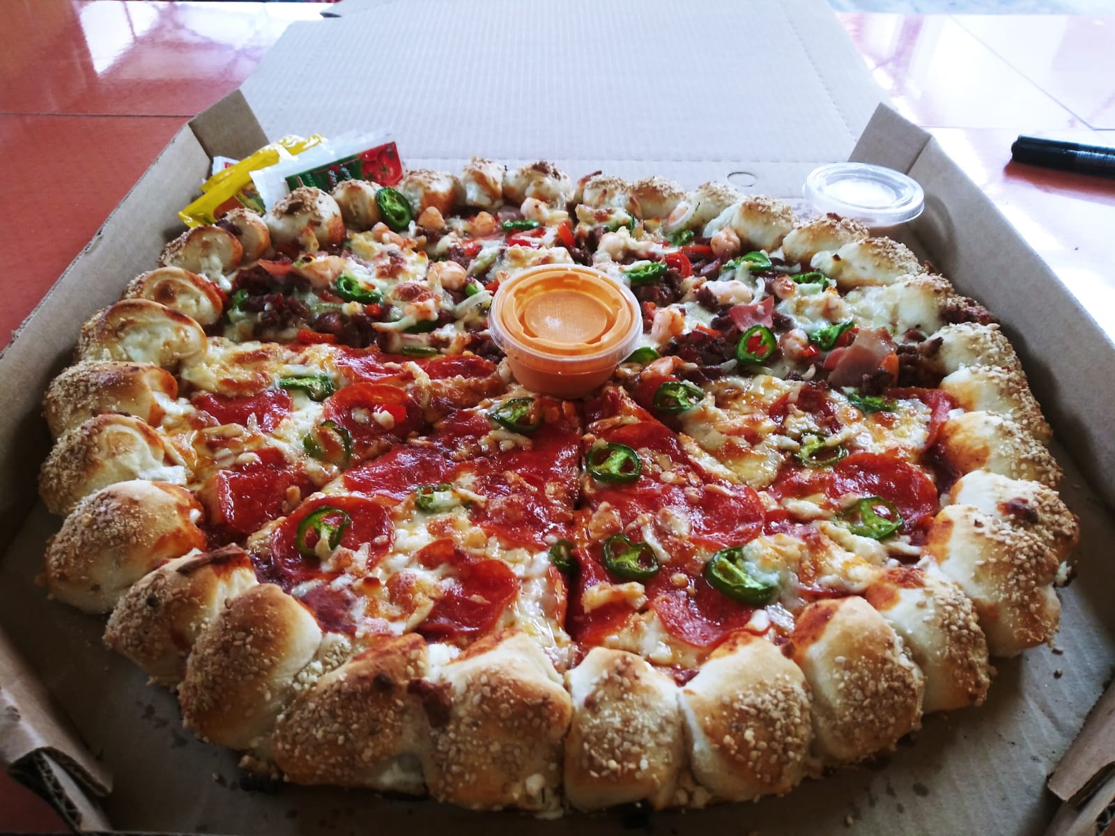 Enanno's Pizza image 3