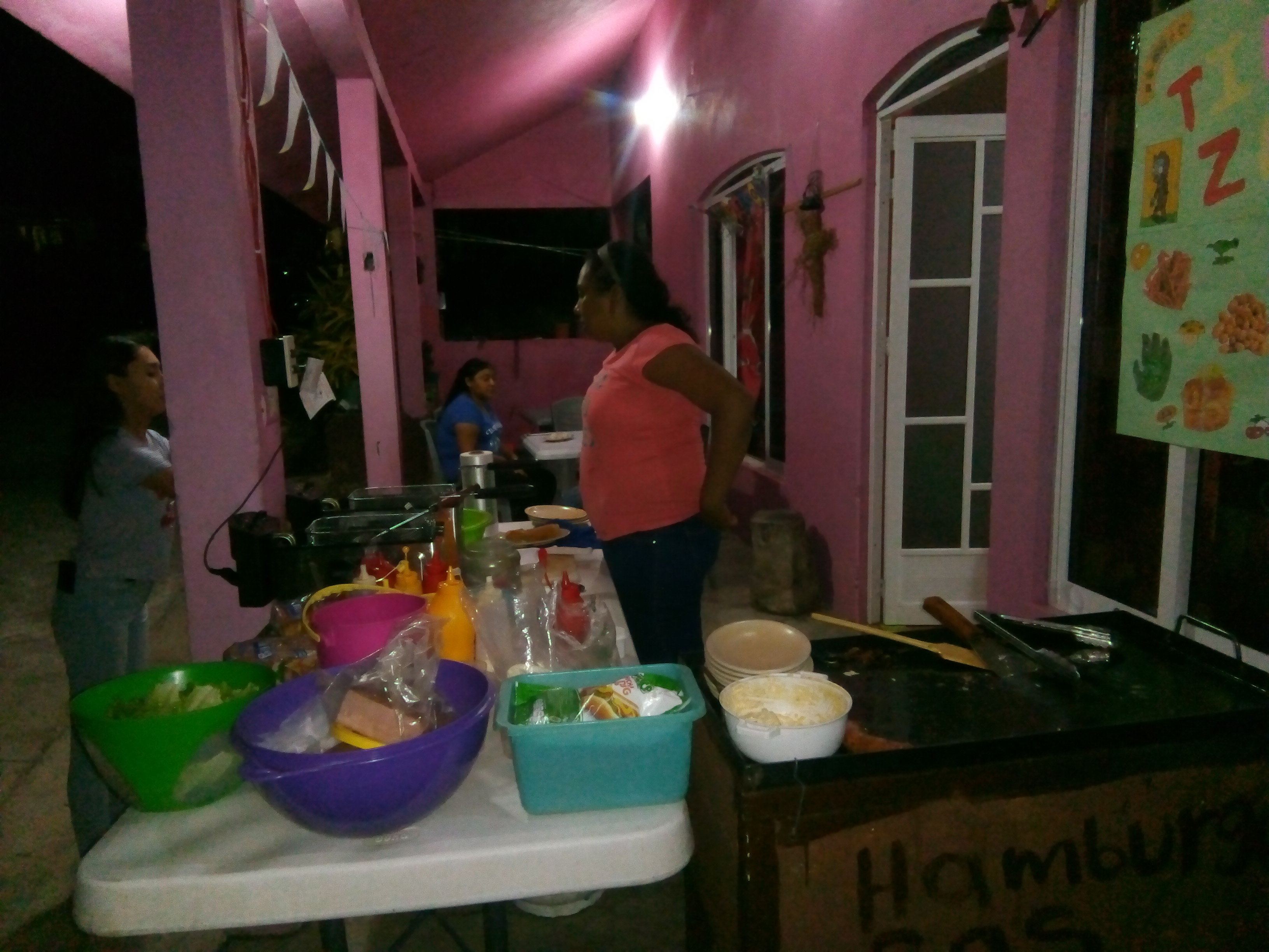 LILI'S BURGUER image 4