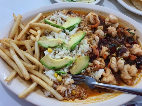 Mariscos El Camaron Loco image 9