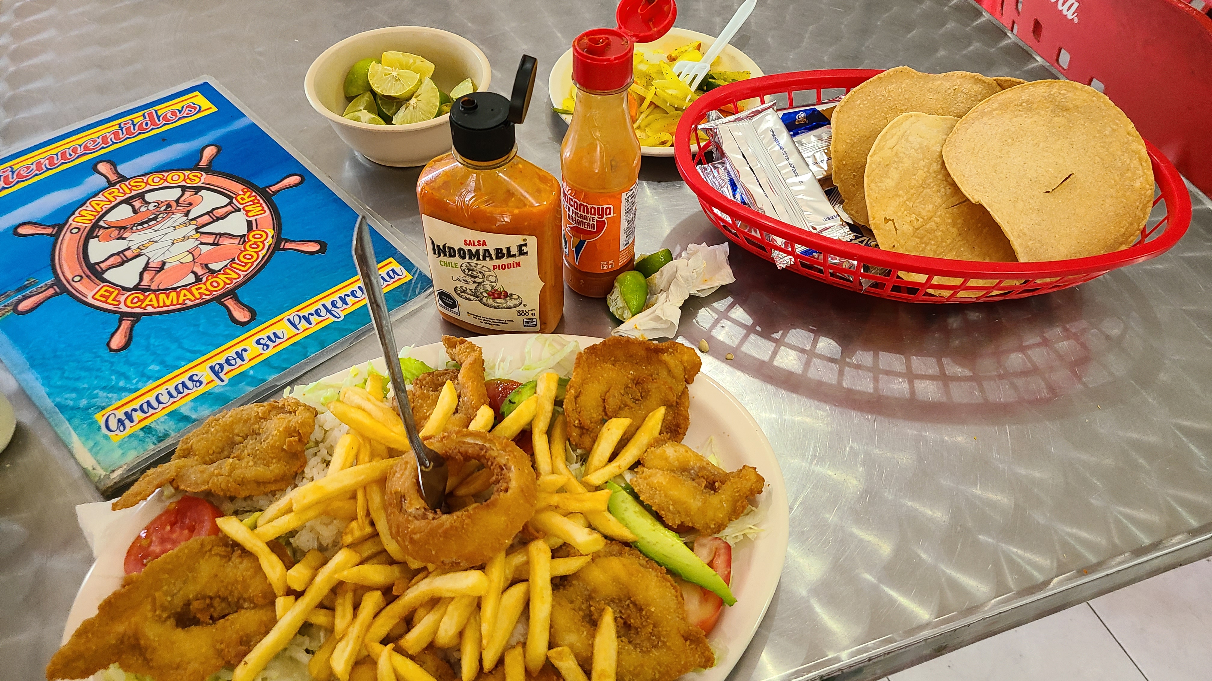 Mariscos El Camaron Loco image 10