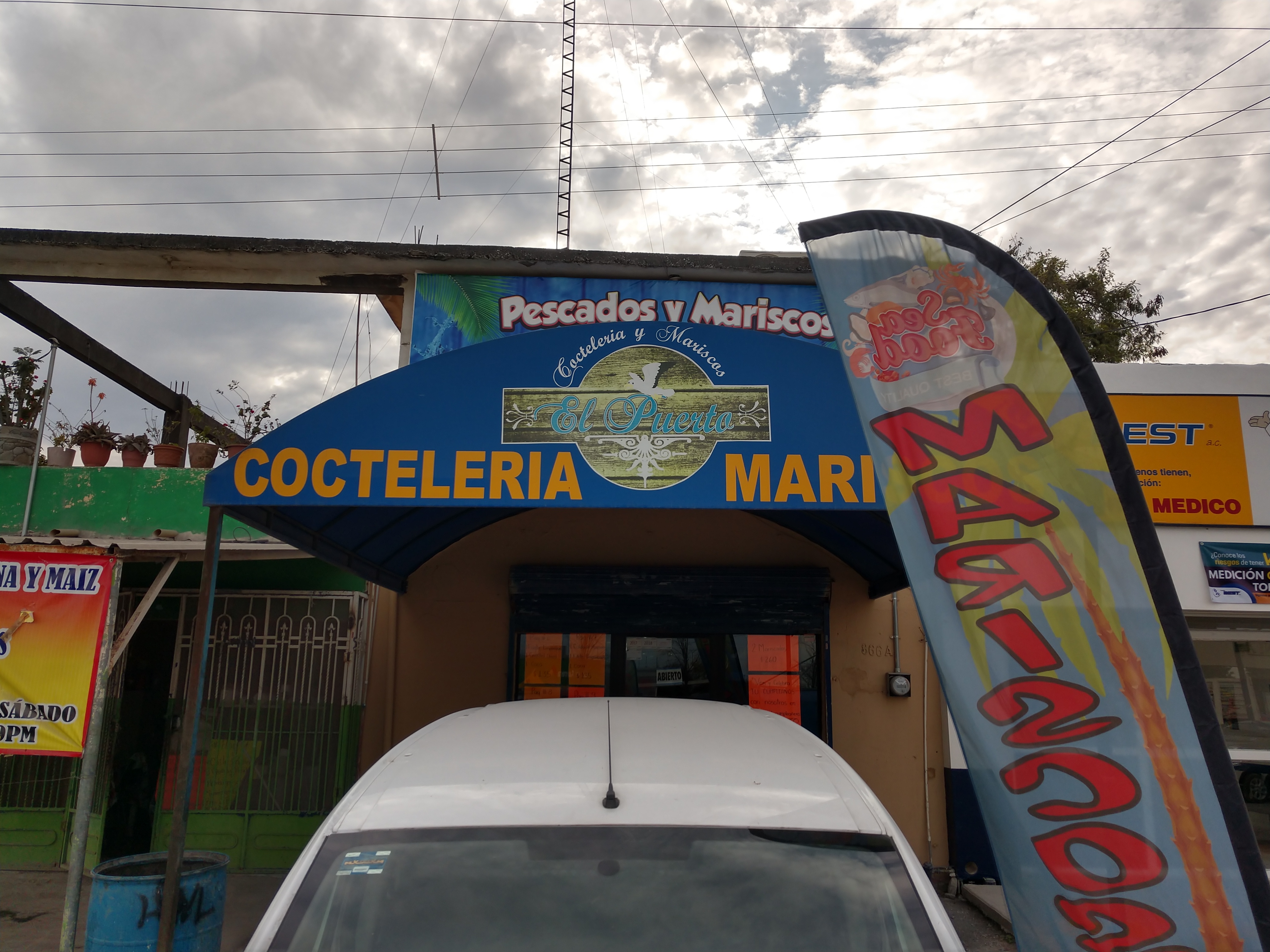 Mariscos "El Puerto" image 9