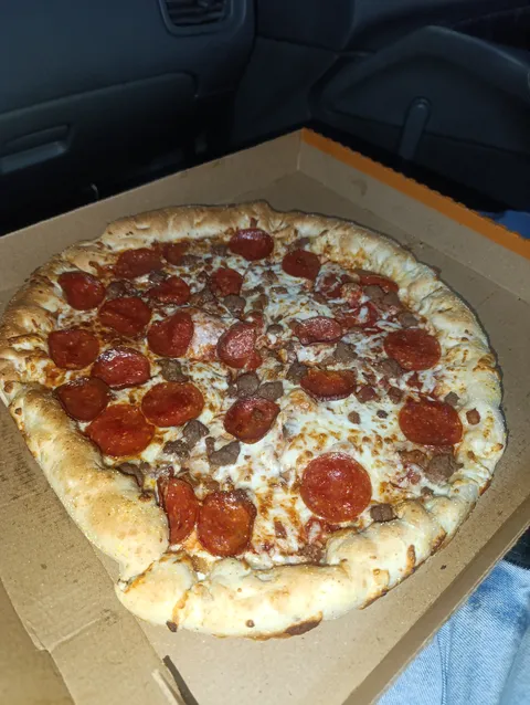 Little Caesars Pizzas San Roque image 4