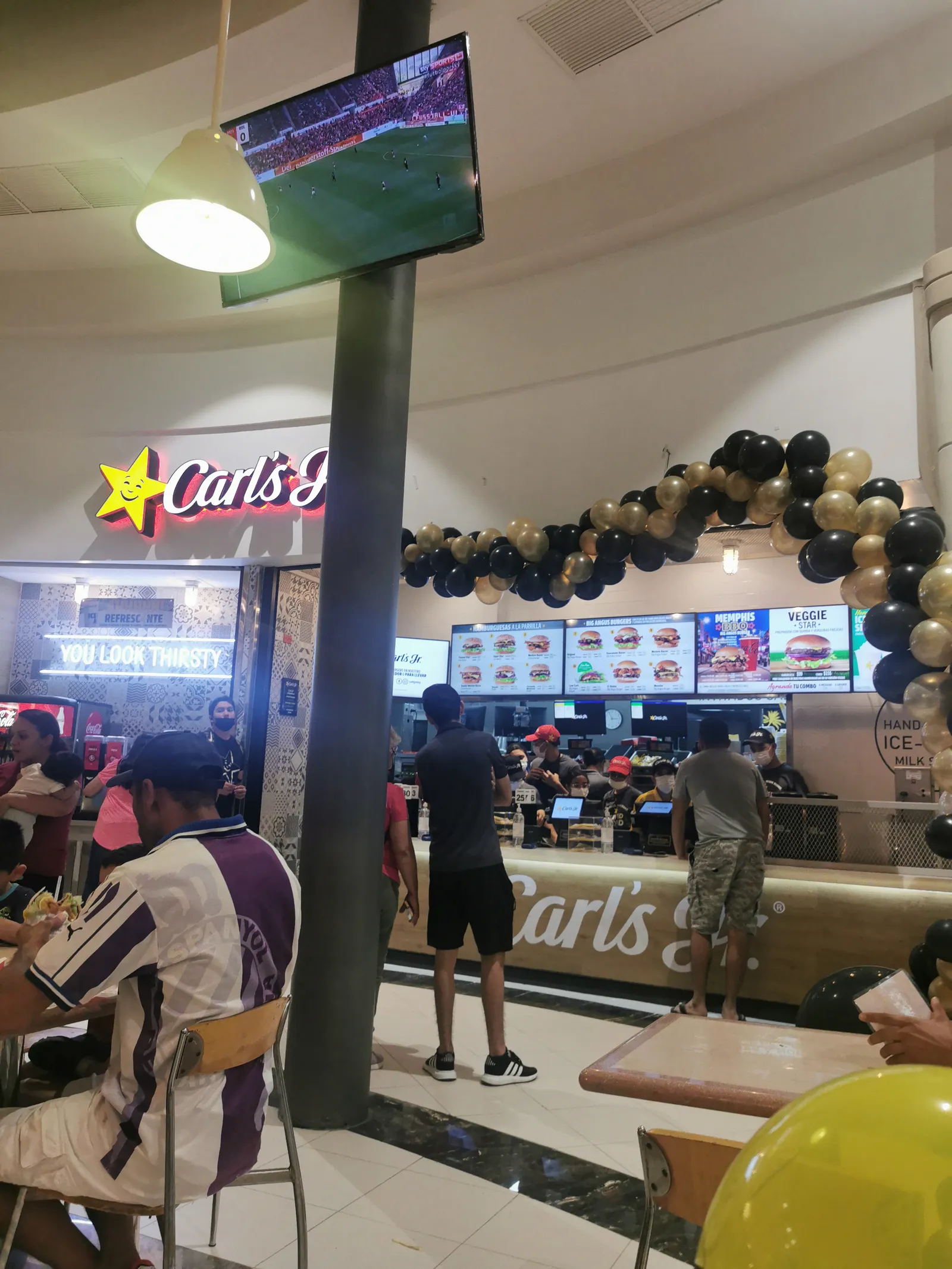 Carl's Jr. image 1