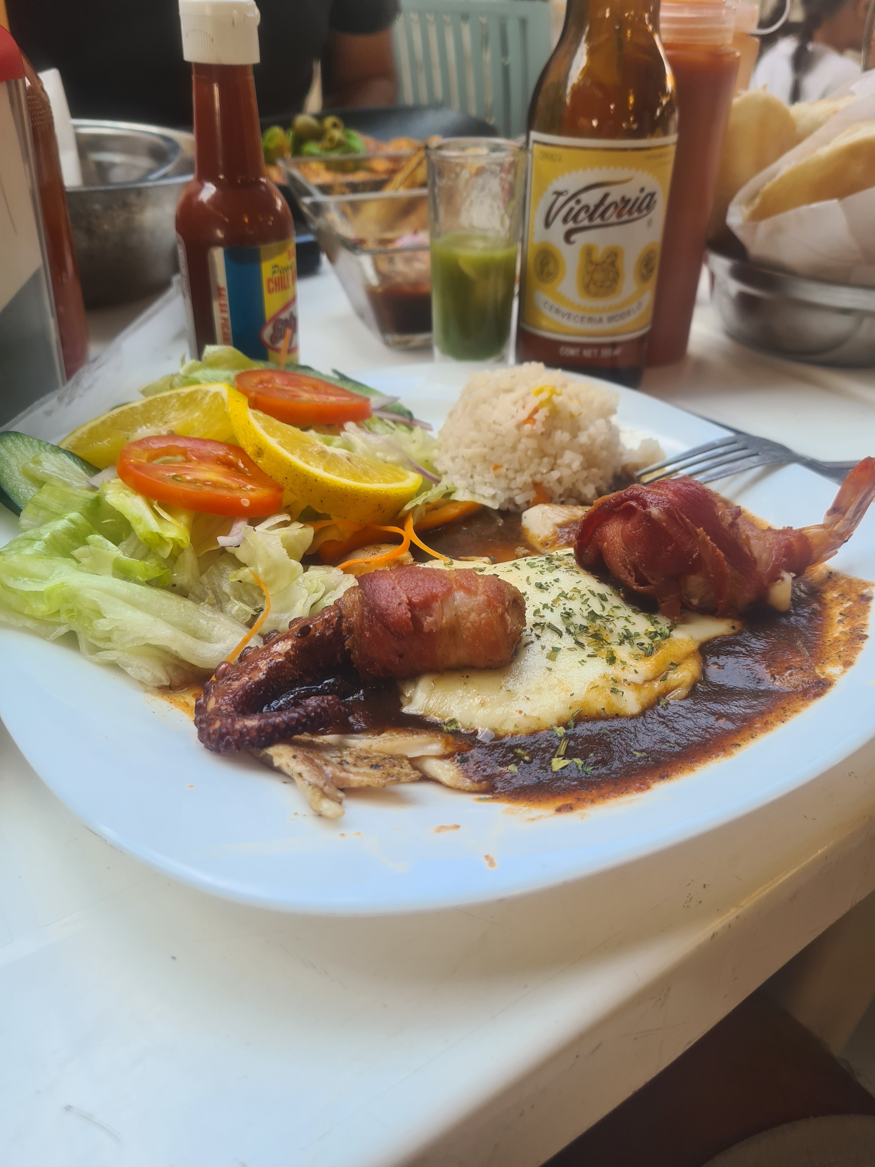 Mariscos Marvelero image 9