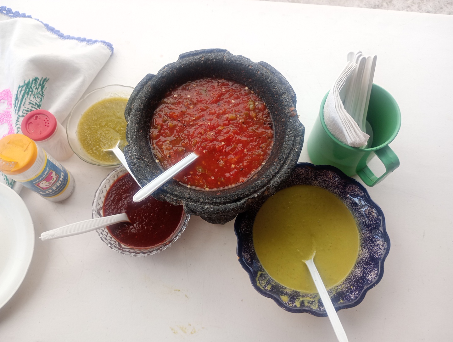 Almuerzos y comidas doña Eli quesadillas del comal image 1