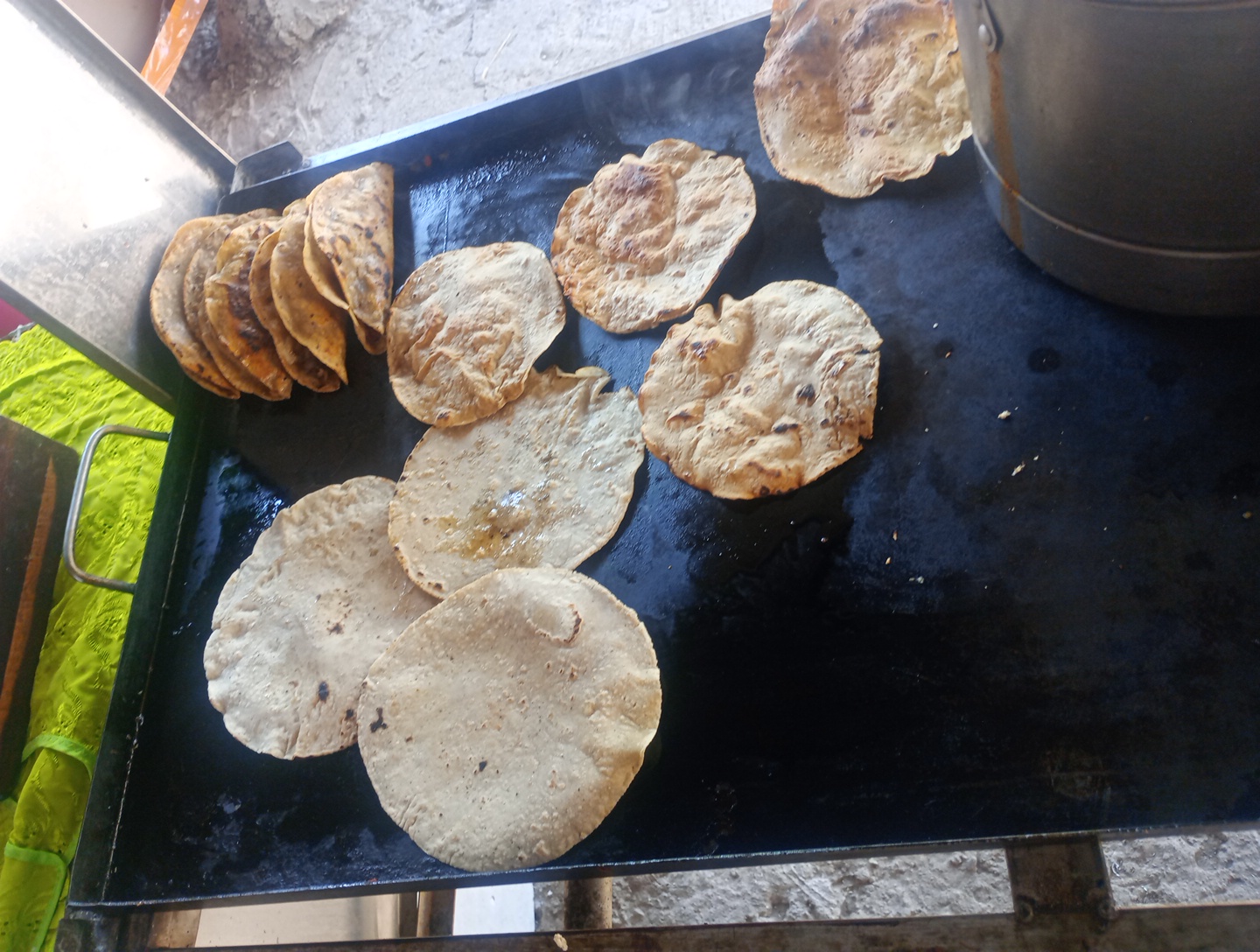 Almuerzos y comidas doña Eli quesadillas del comal image 6