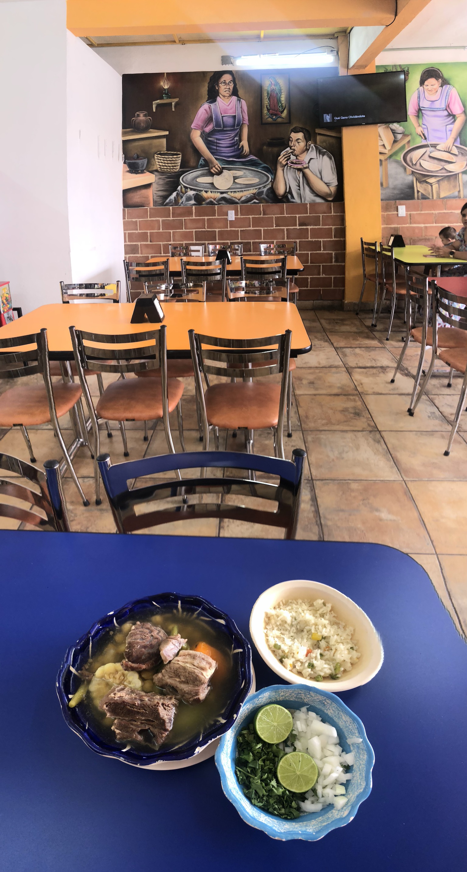 Antojitos Doña Lucita "Sucursal Heroes" image 2