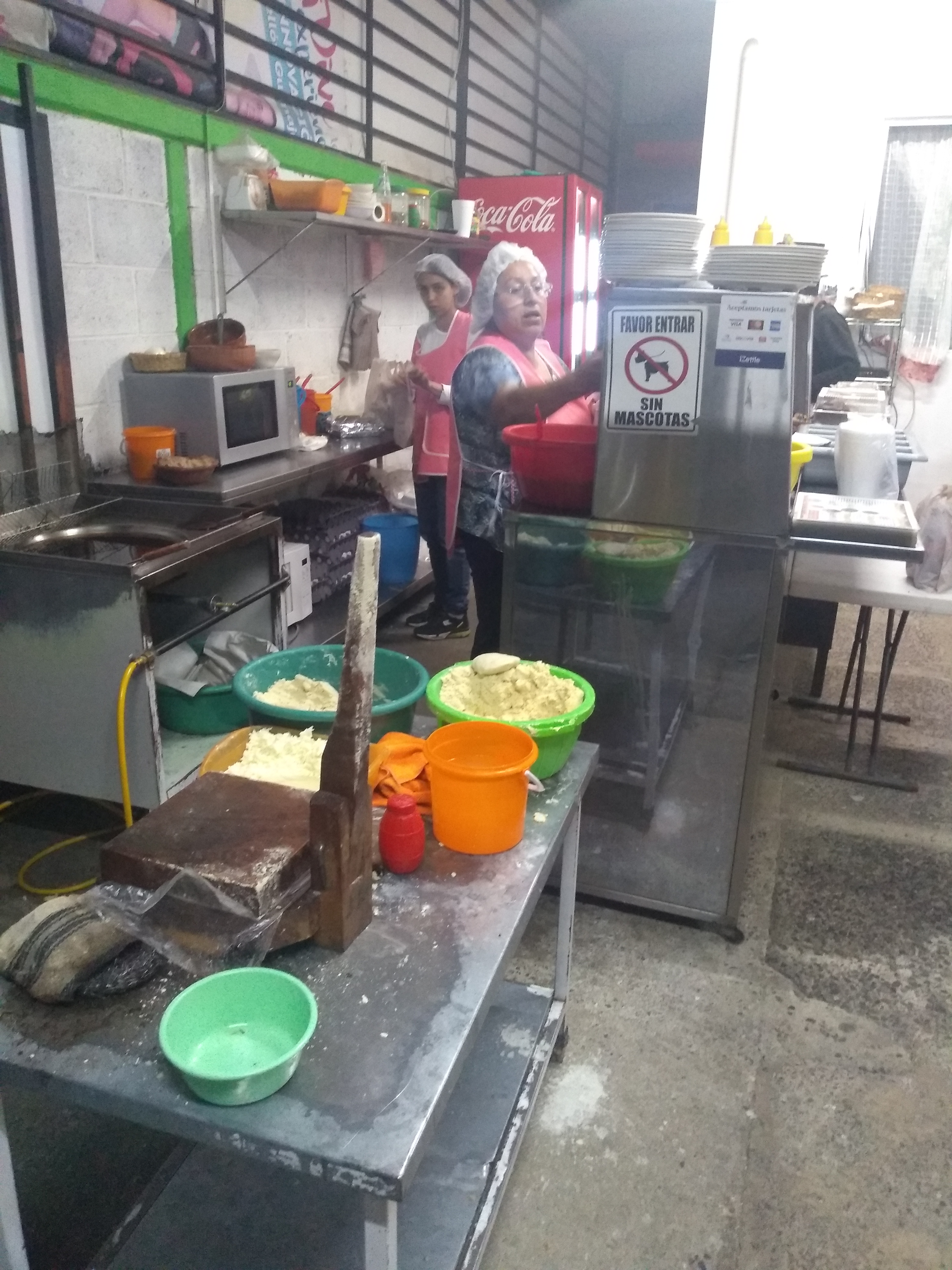 Antojitos Doña Lucita "Sucursal Heroes" image 10