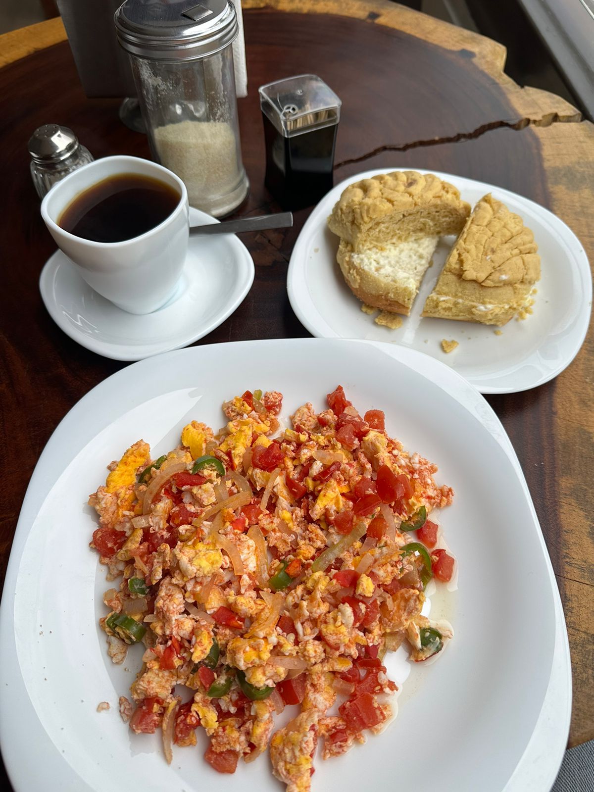 Restaurante café, terraza bufet la parroquia image 5