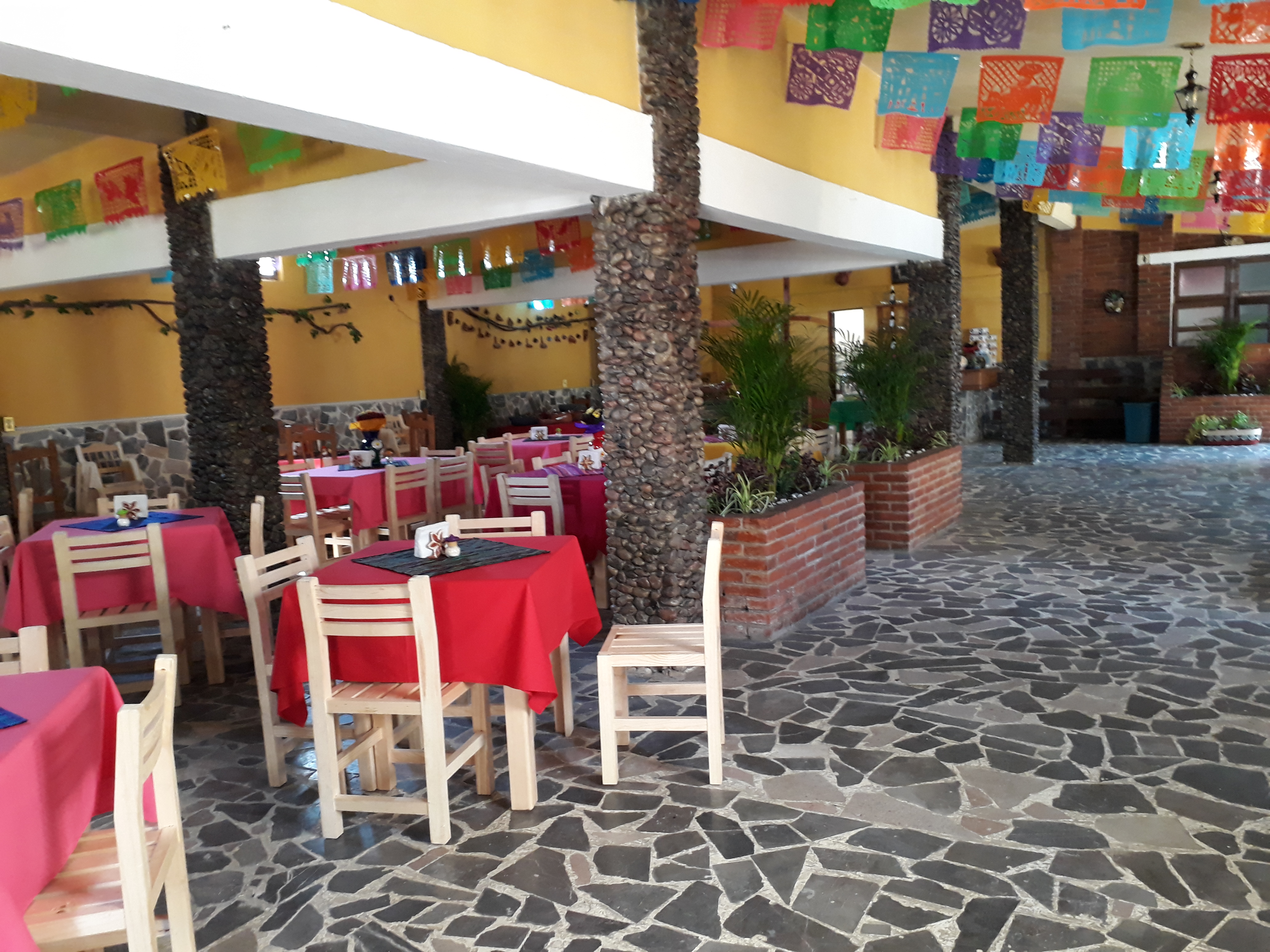 Hotel y Restaurante Familiar Los Mexicanos image 1