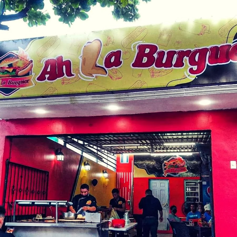Ah La Burguer image 3