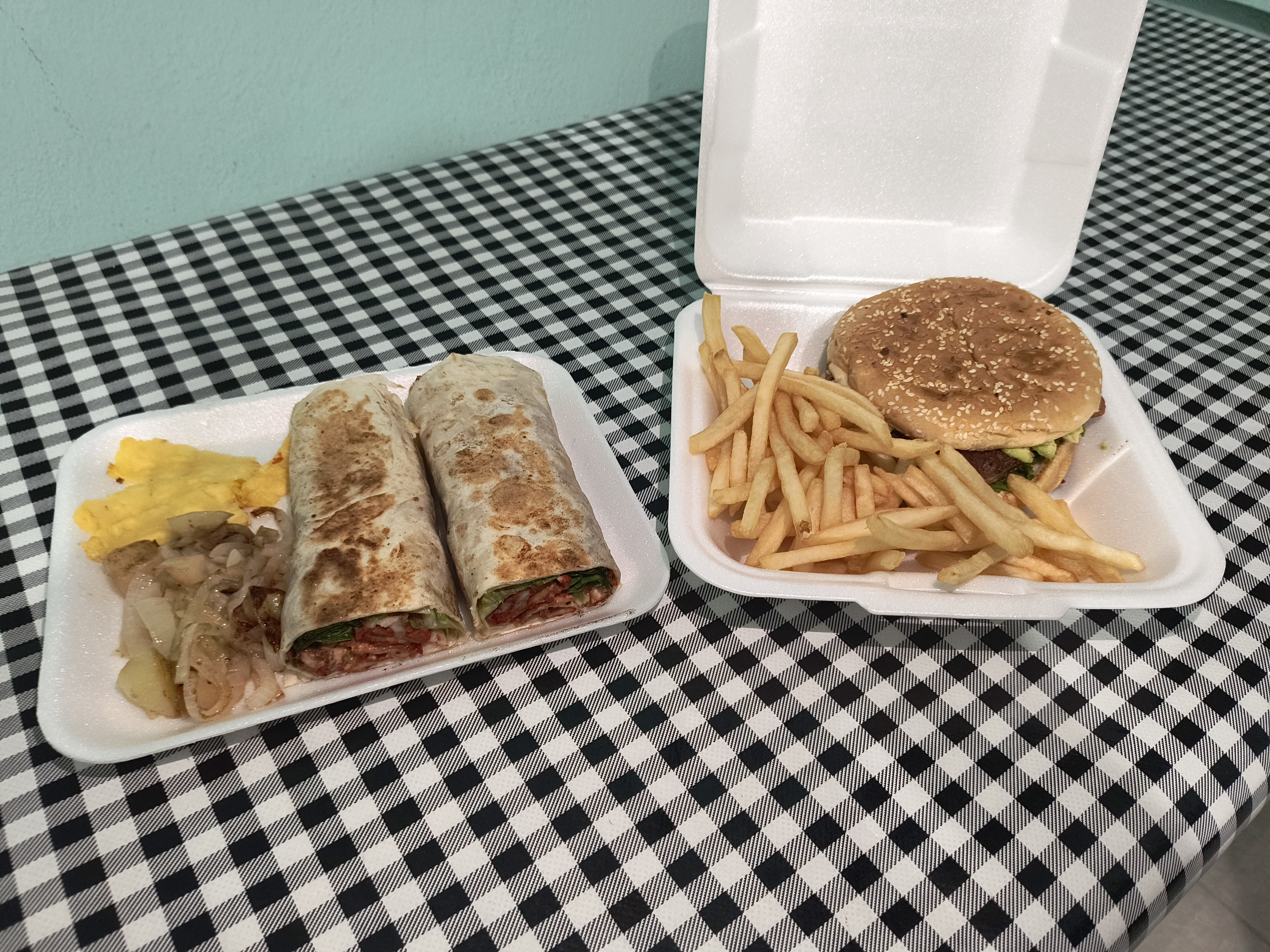 Taqueria los Rojos image 2