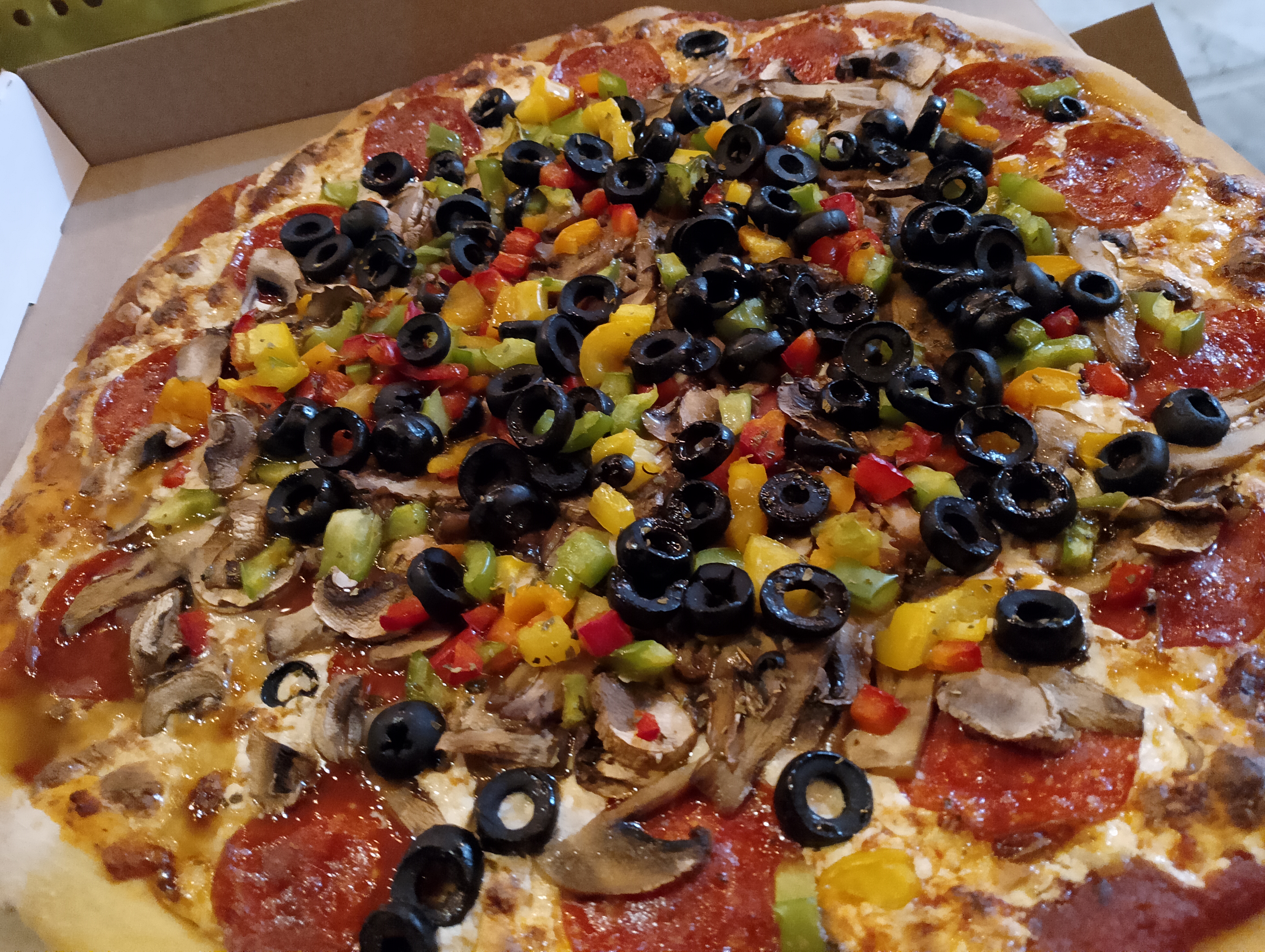 PICCOLOS PIZZA image 1