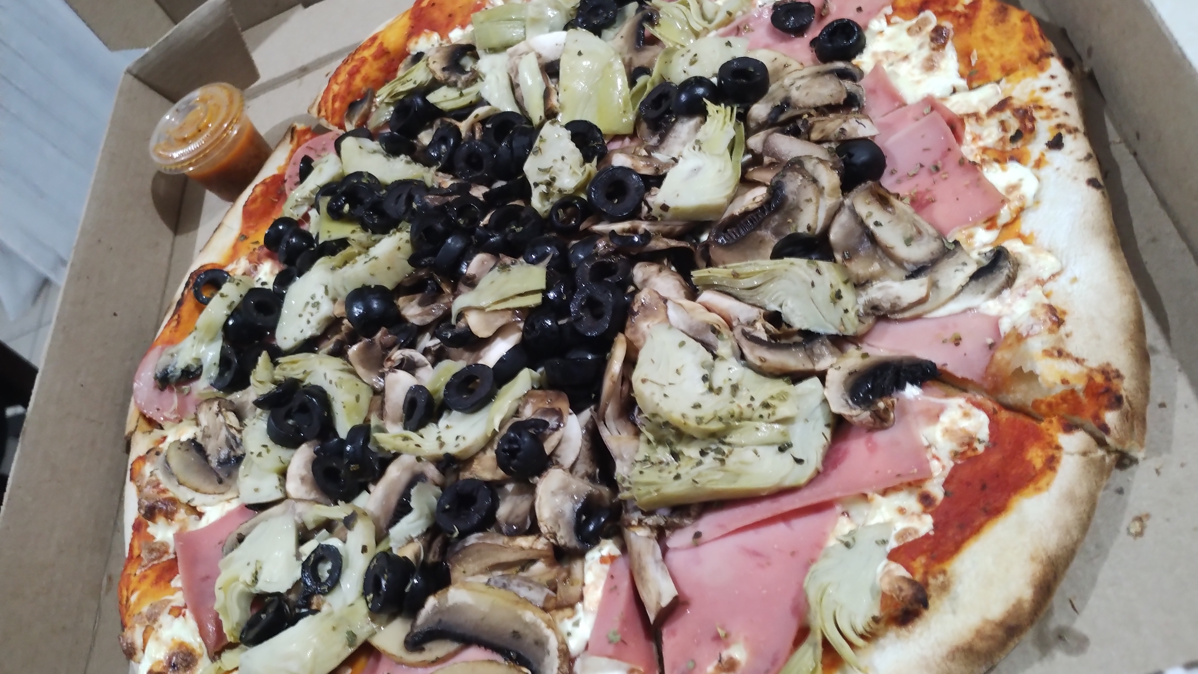 PICCOLOS PIZZA image 9