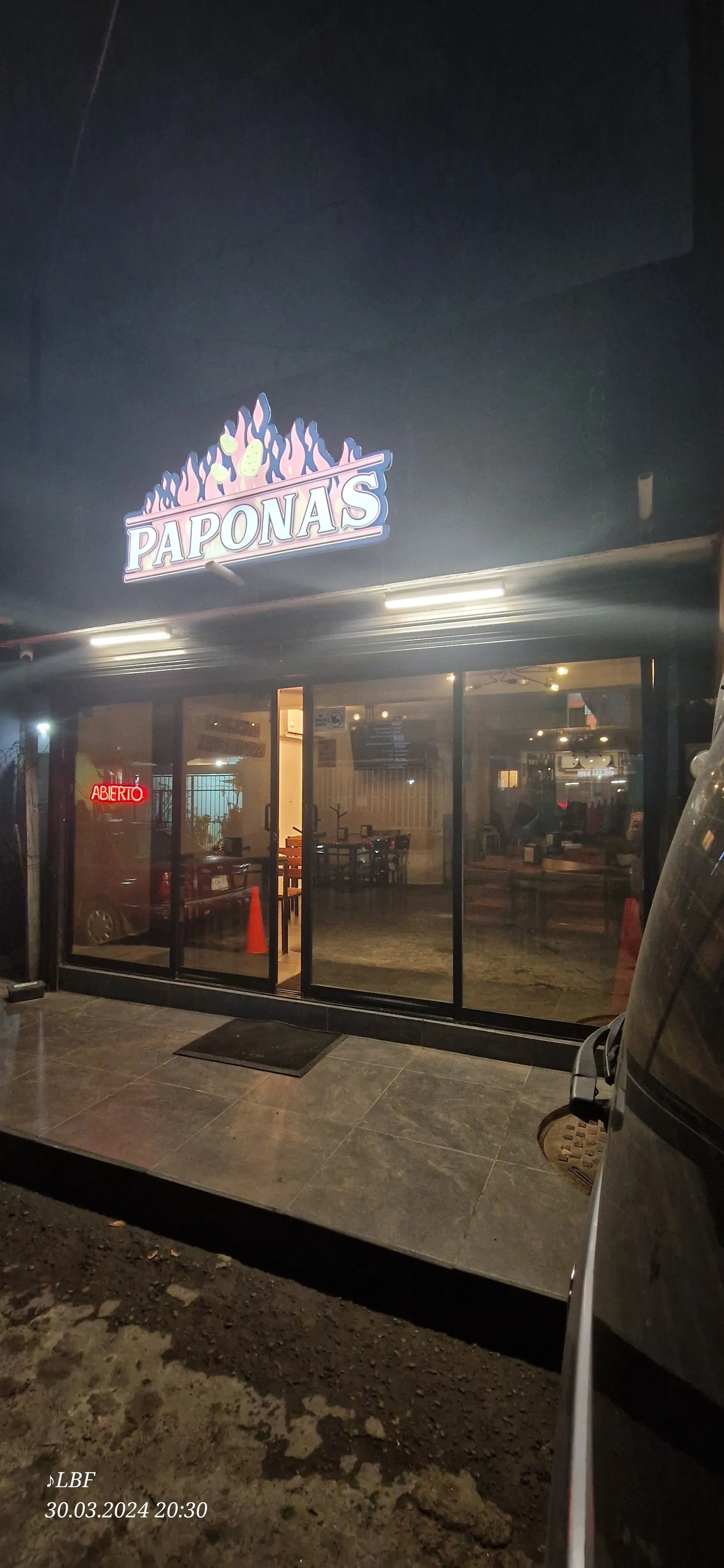 Paponas image 4