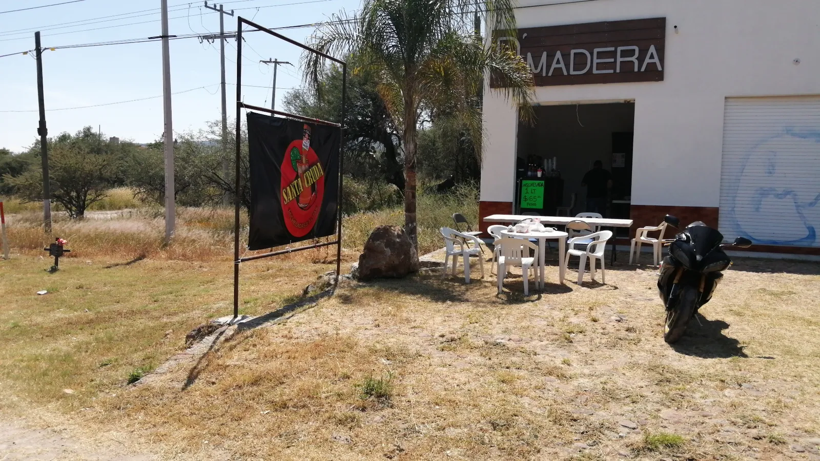 Santa Cruda image 3
