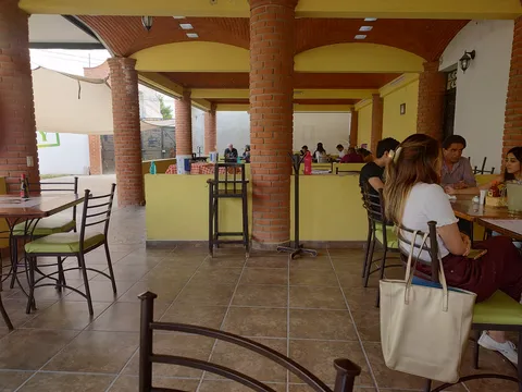 Pizzería Ristorante Caterin image 3