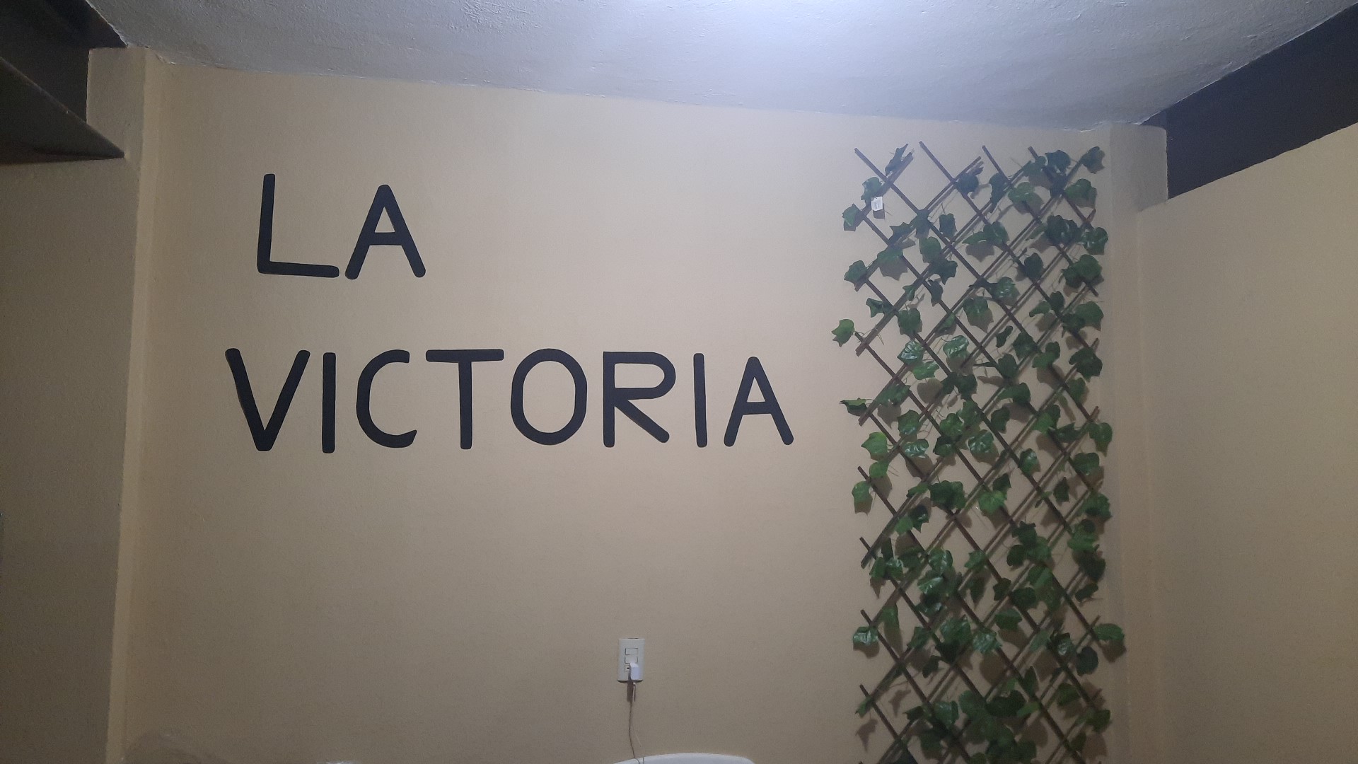 Pizzas La Victoria image 3