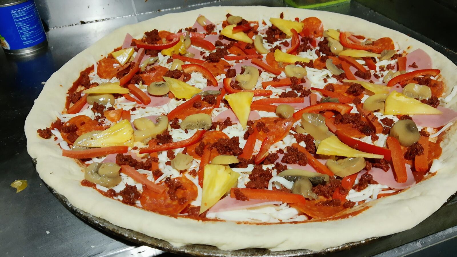 Derek's pizza cumuatillo image 5