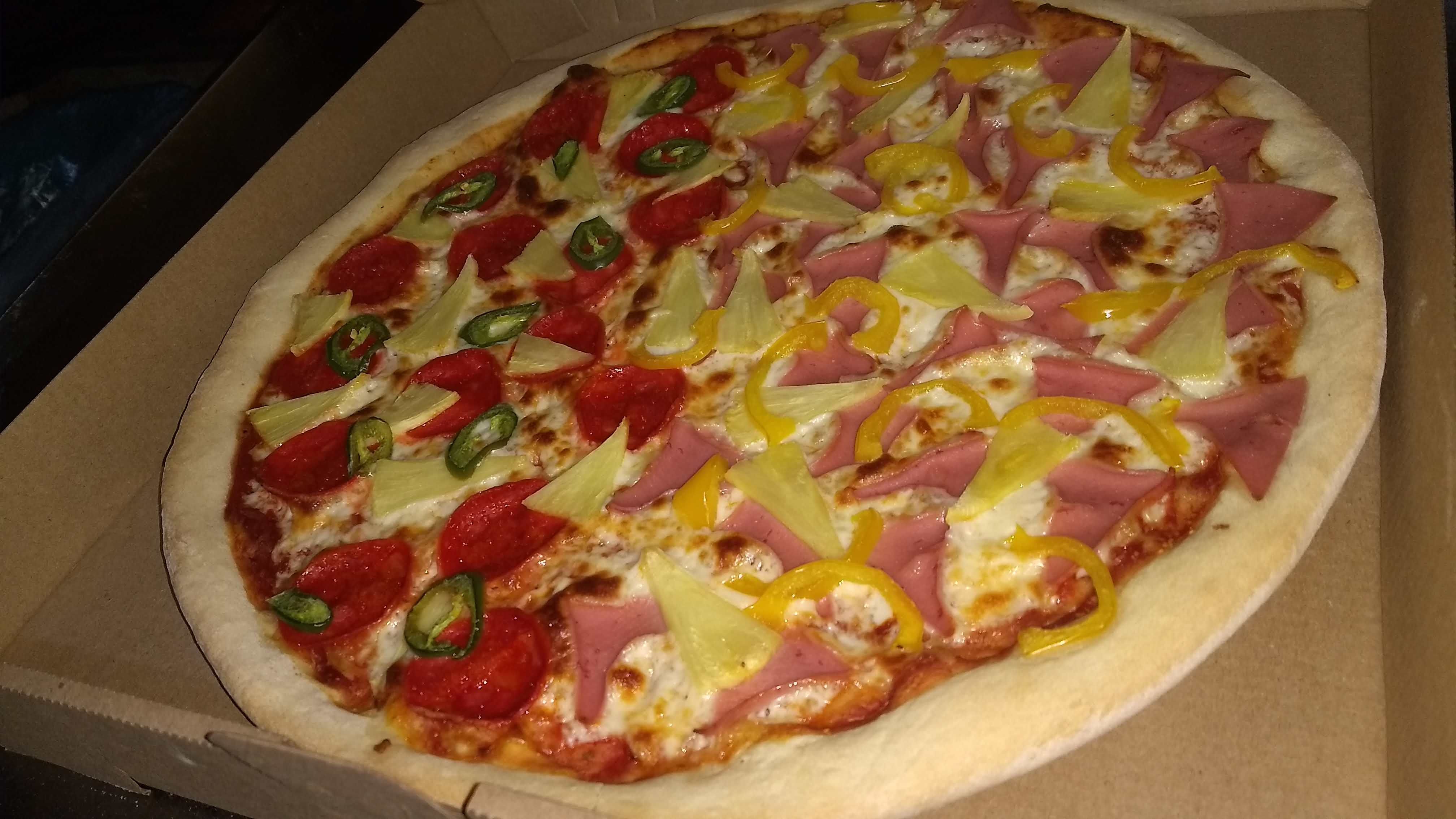 Derek's pizza cumuatillo image 6