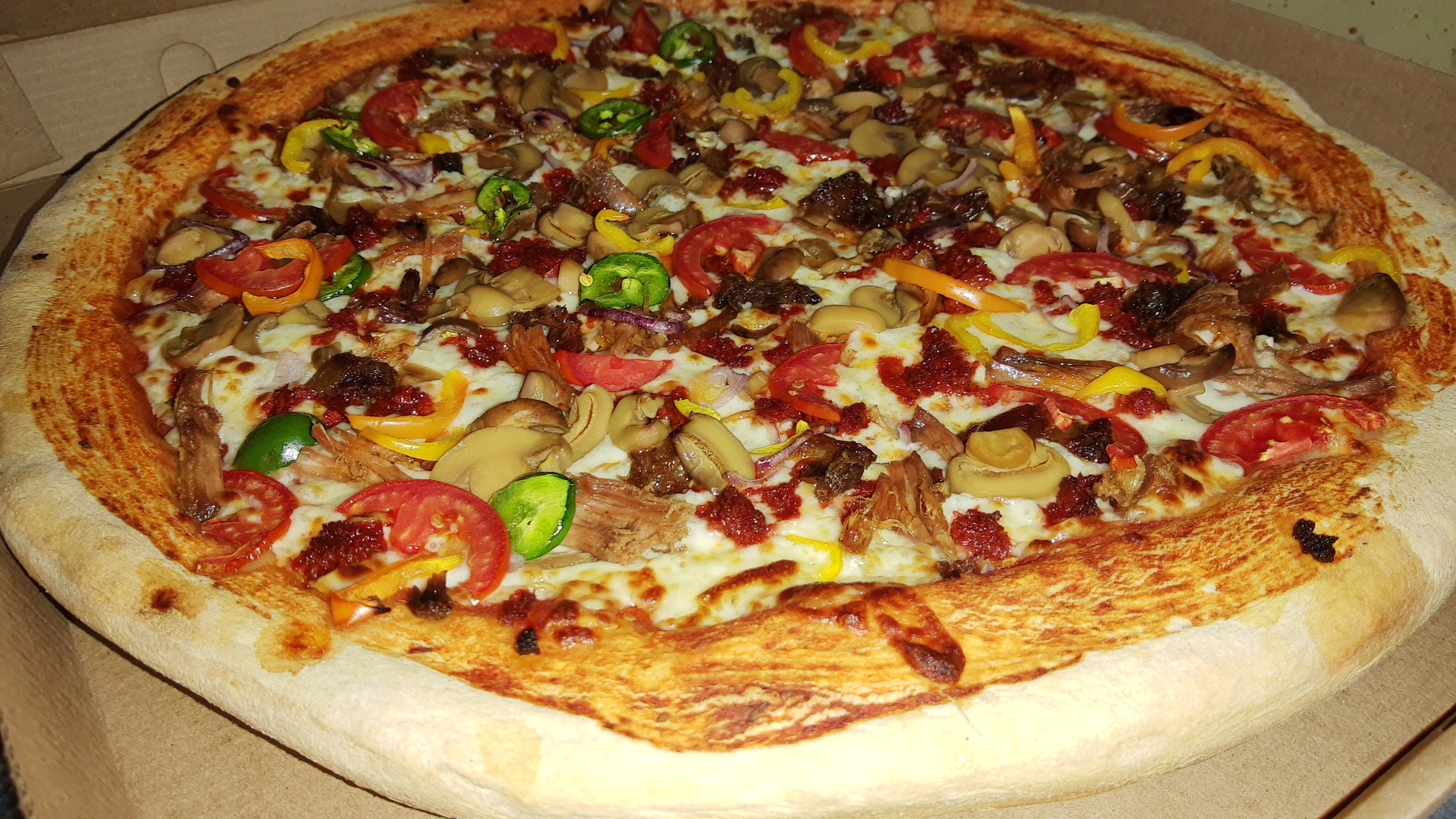 Derek's pizza cumuatillo image 7