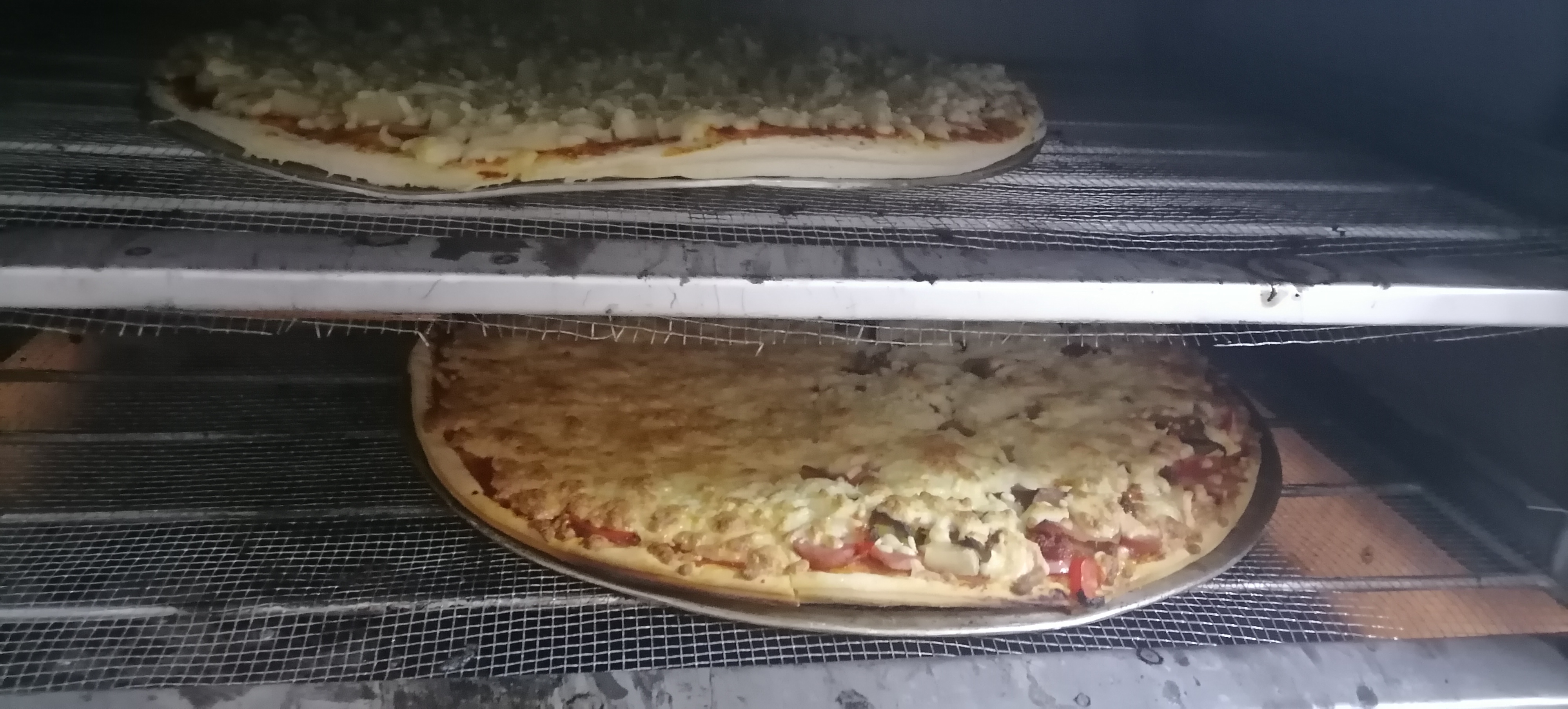 Amber’s Pizzeria image 3