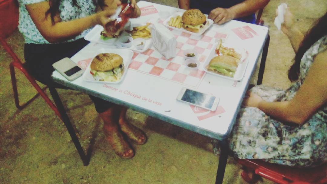 Hamburguesas La Naranja image 4