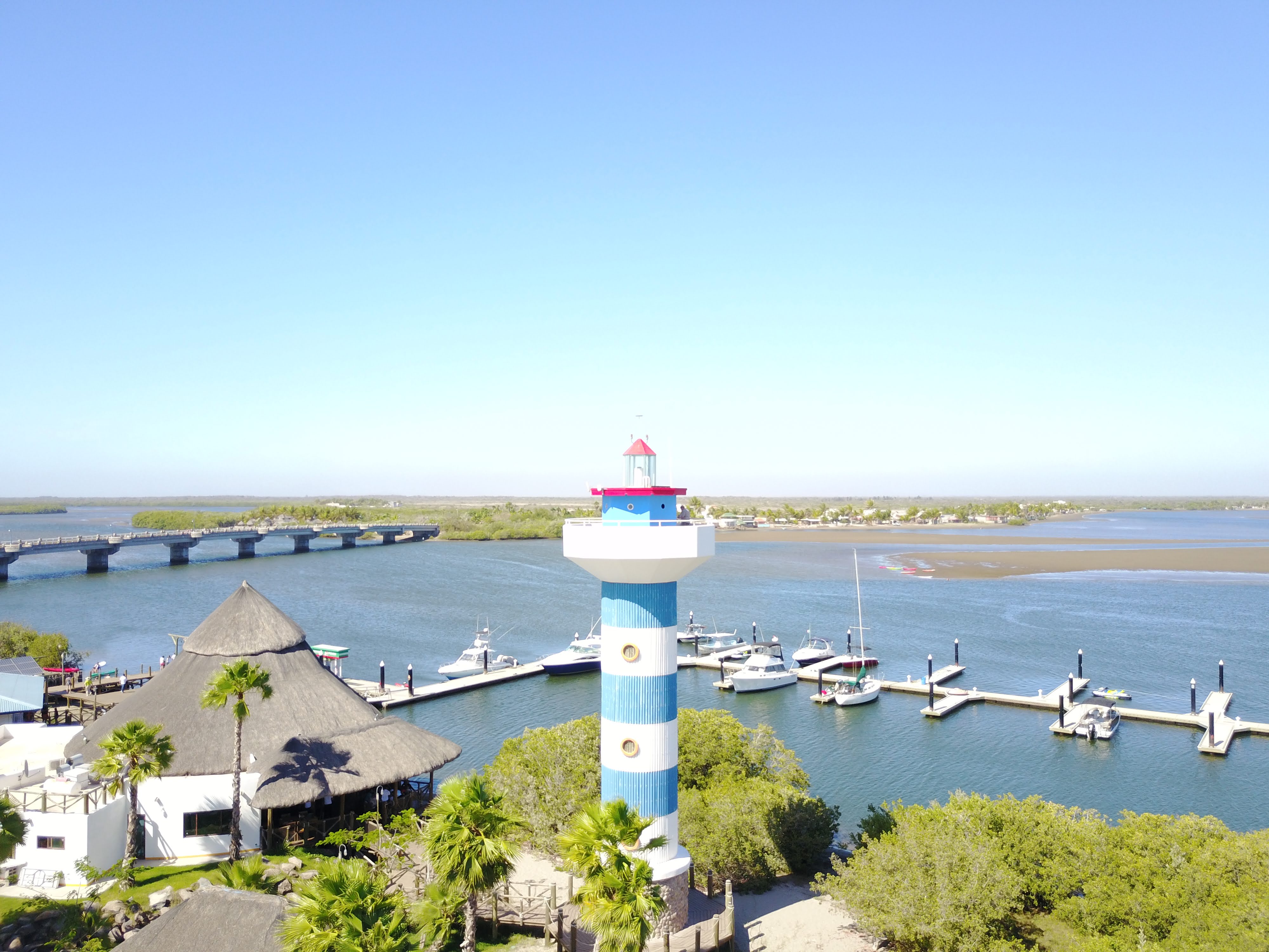 Marina Isla Cortes image 3