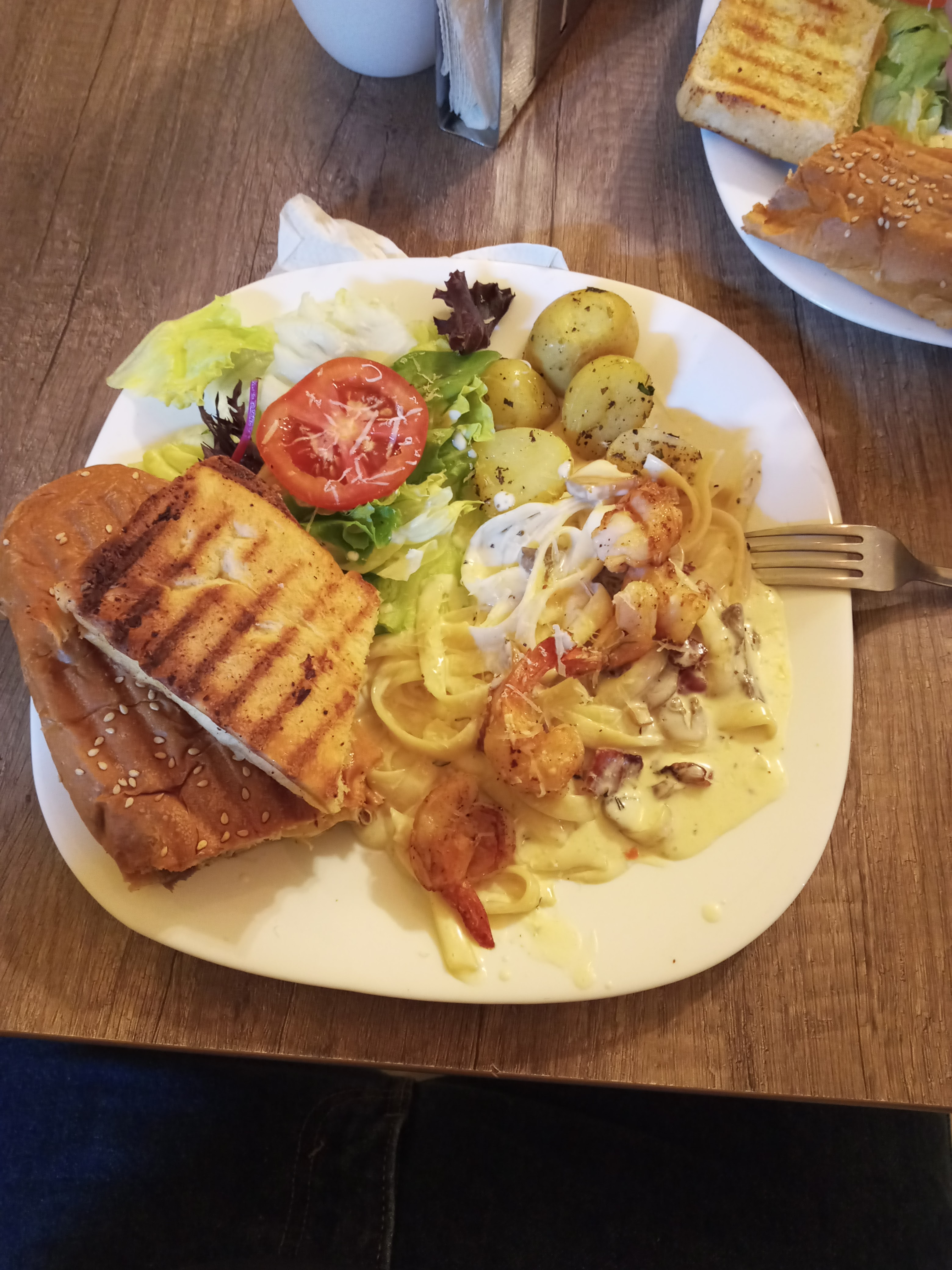 Brownies café image 5