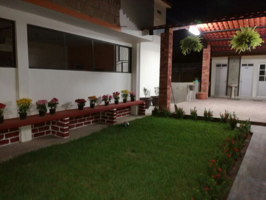 Las Limoneras Restaurante image 8