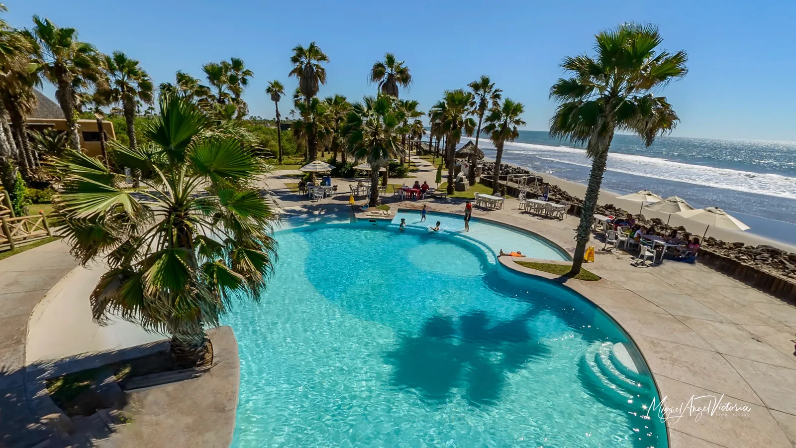 Club de Playa Puesta del Sol en Isla Cortés image 10