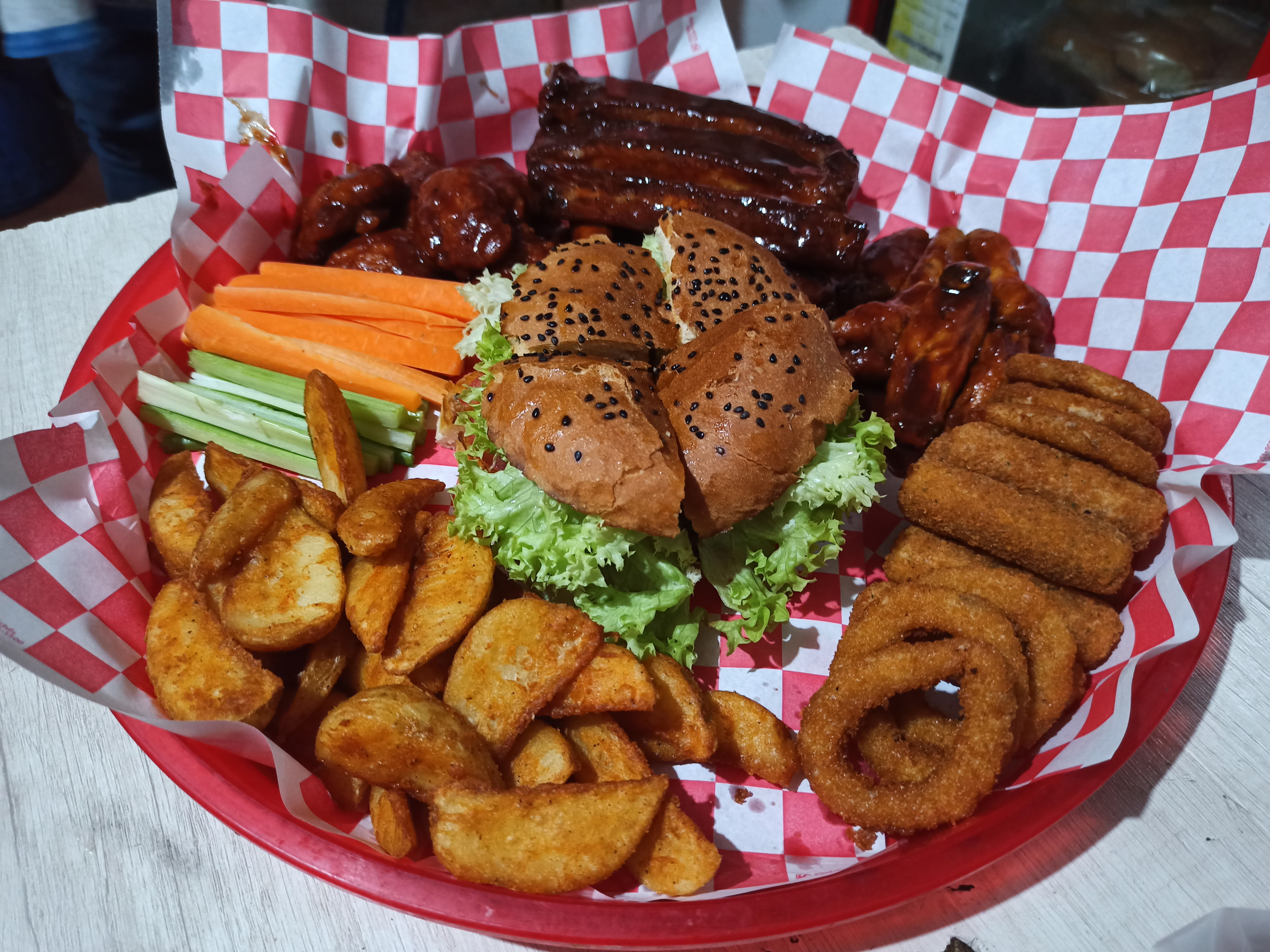 LA TERRAZA NAV image 2