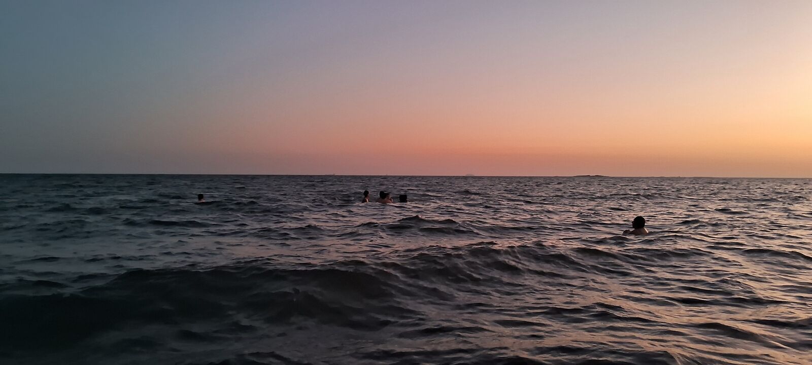 Manglar Beach Restaurant image 9