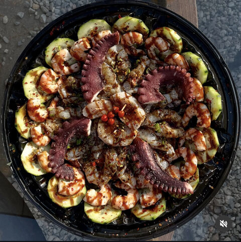 Mariscos la barbuda image 4