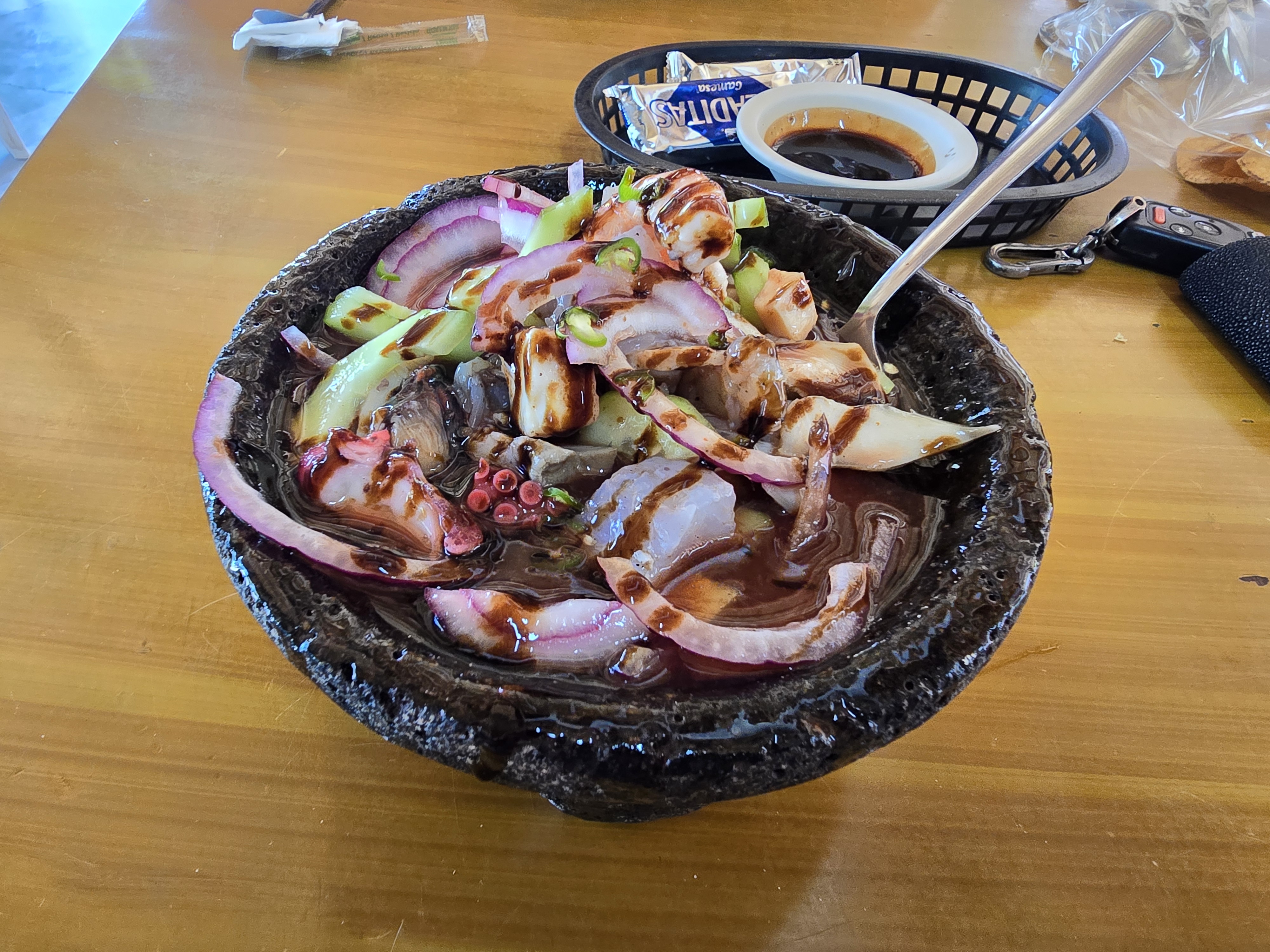 Mariscos la barbuda image 9