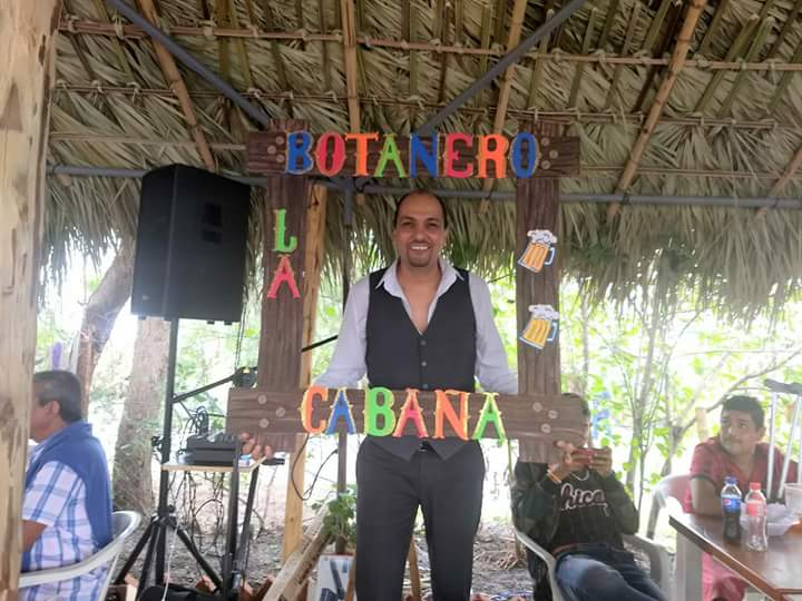 Micheladas Y Botanero "La Cabaña" image 10