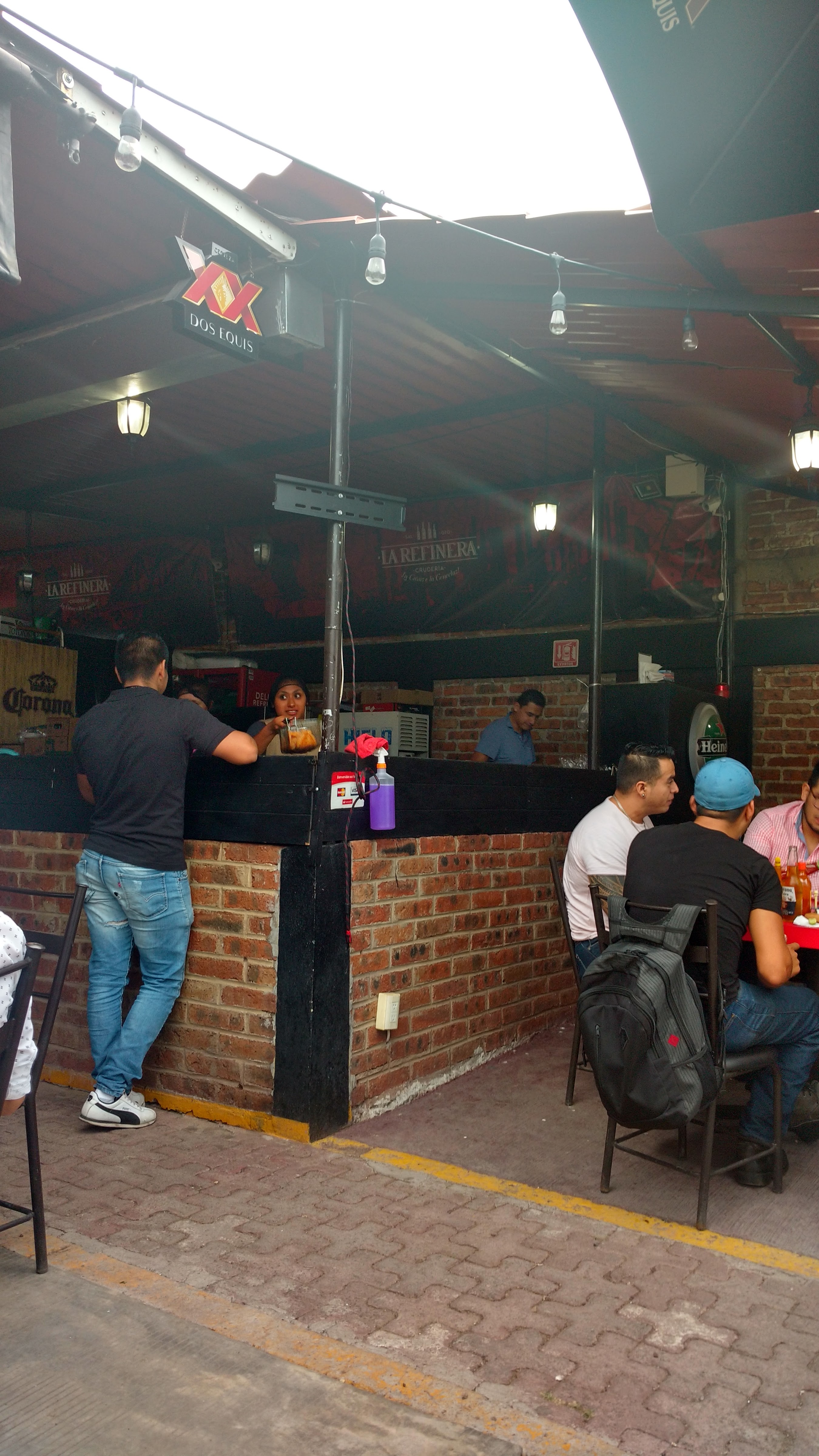 La Refinera image 7