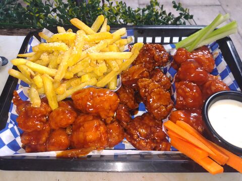 El PADRINO ( alitas, hamburguesas, boneles & snacks ) image 7